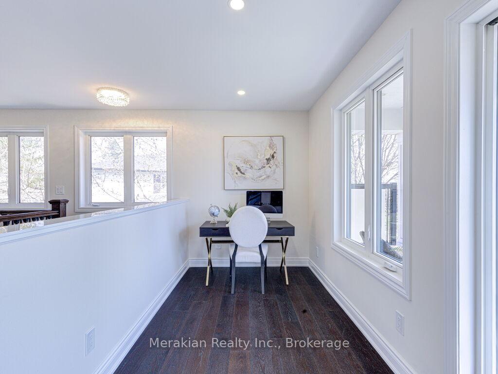 Photo 25 of 214 Folkstone Crescent, Brampton, Southgate — HOMEH
