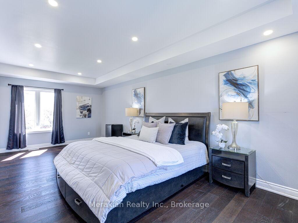 Photo 30 of 214 Folkstone Crescent, Brampton, Southgate — HOMEH