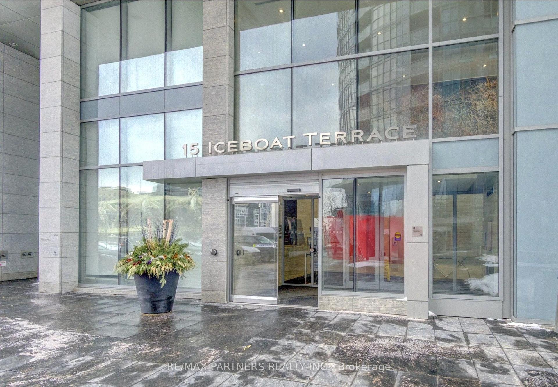 Photo 2 of Unit 1806, 15 Iceboat Terrace, Toronto, Waterfront Communities — HOMEH