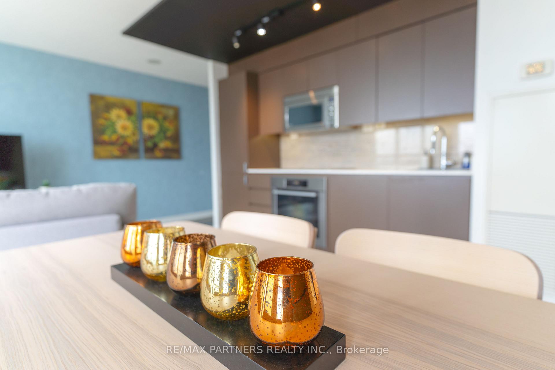 Photo 13 of Unit 1806, 15 Iceboat Terrace, Toronto, Waterfront Communities — HOMEH