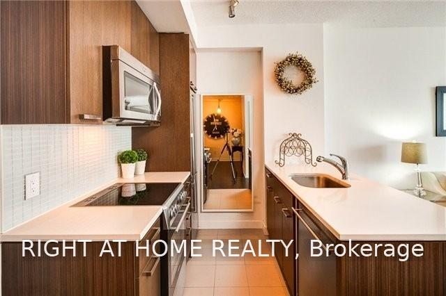 Photo 7 of Unit 3408, 295 Adelaide Street W, Toronto, Waterfront Communities — HOMEH