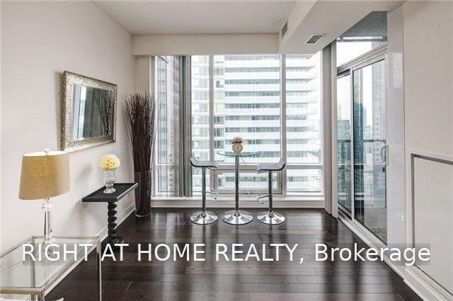 Photo 15 of Unit 3408, 295 Adelaide Street W, Toronto, Waterfront Communities — HOMEH
