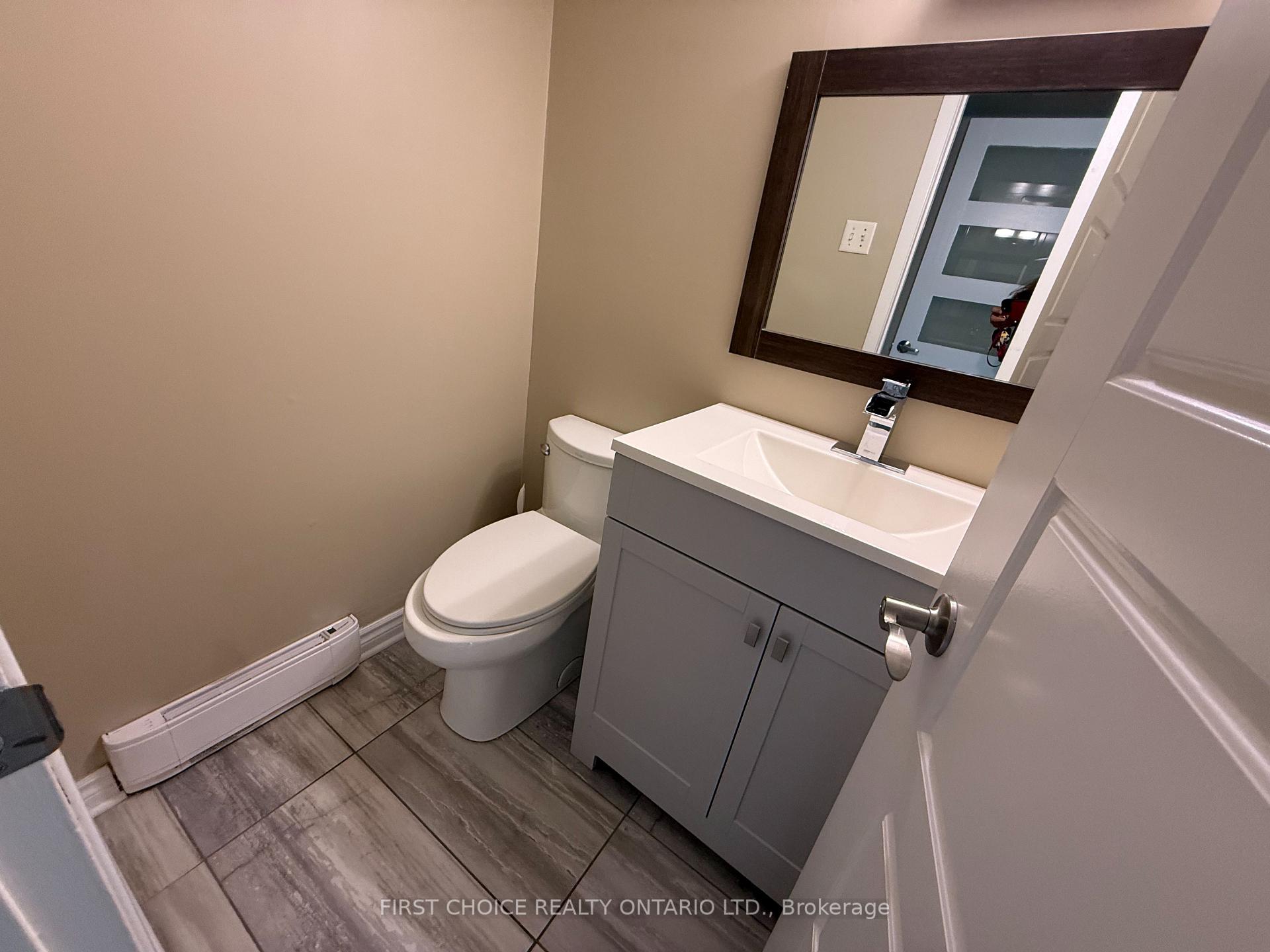 Photo 4 of 32 Appleby Private, Ottawa, Carleton Heights — HOMEH