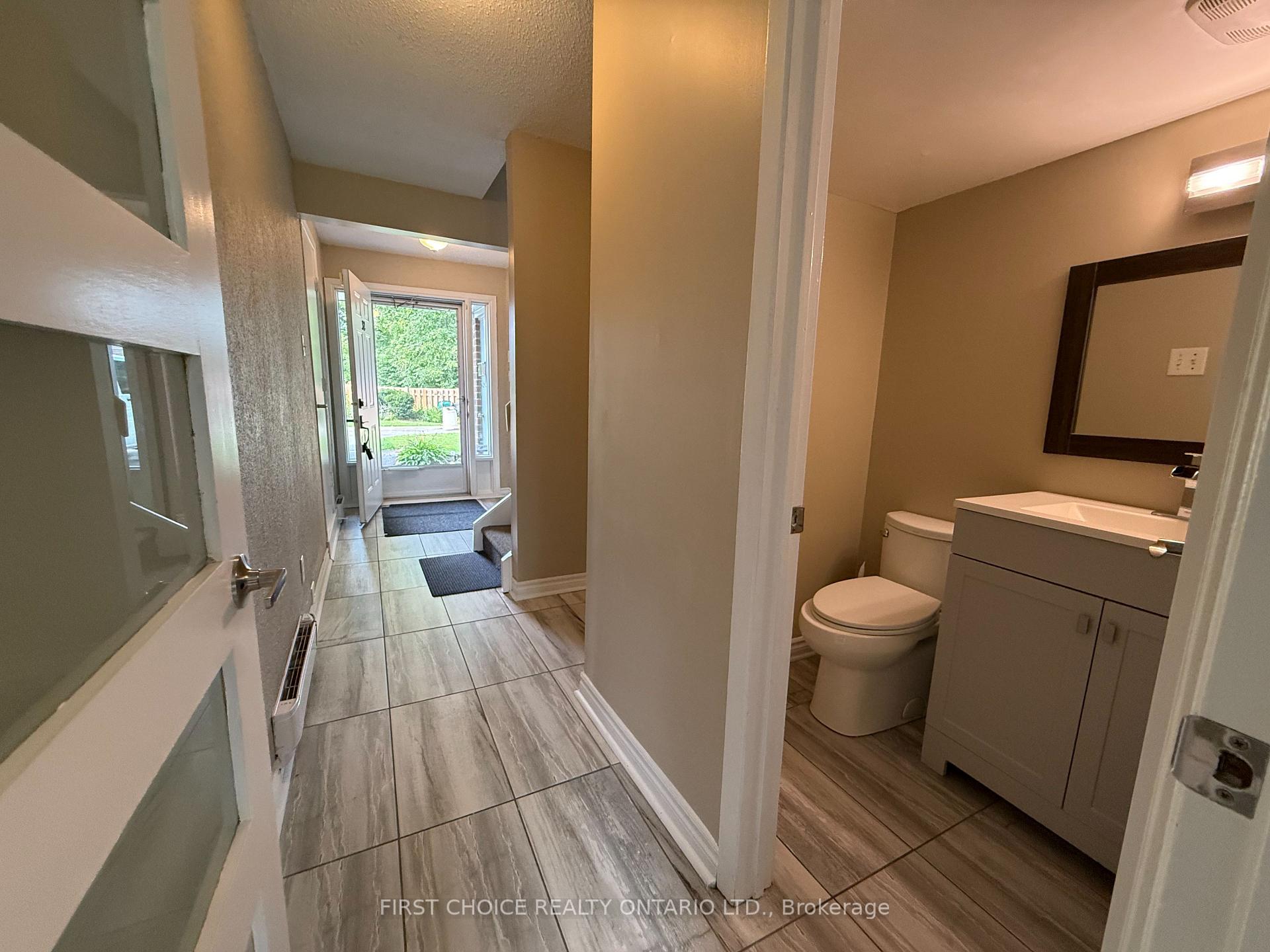 Photo 5 of 32 Appleby Private, Ottawa, Carleton Heights — HOMEH