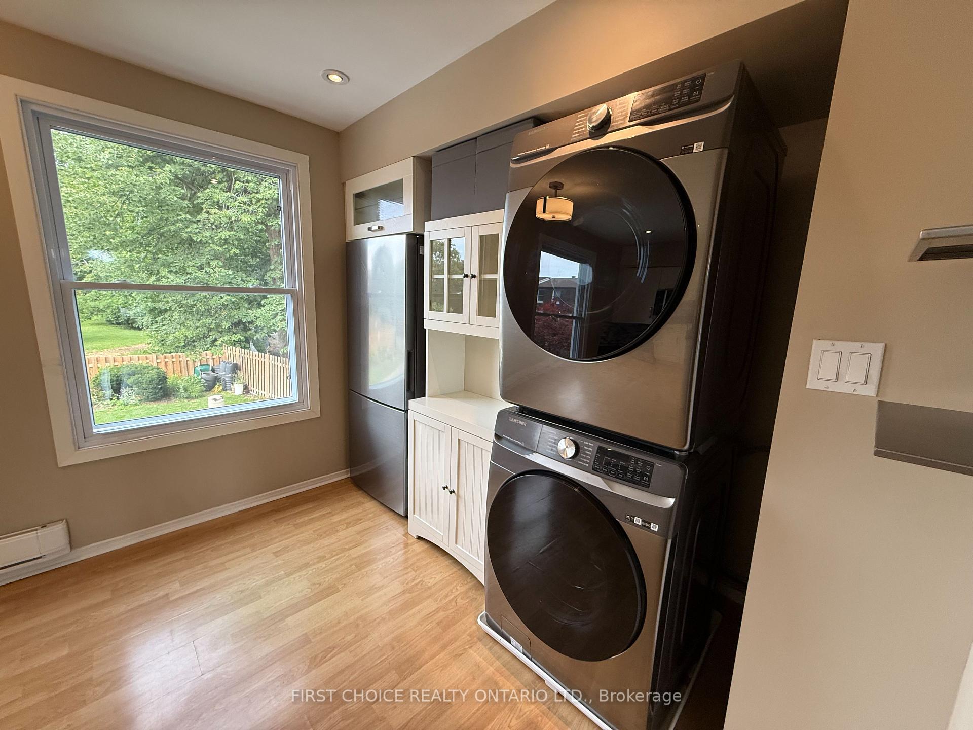 Photo 10 of 32 Appleby Private, Ottawa, Carleton Heights — HOMEH