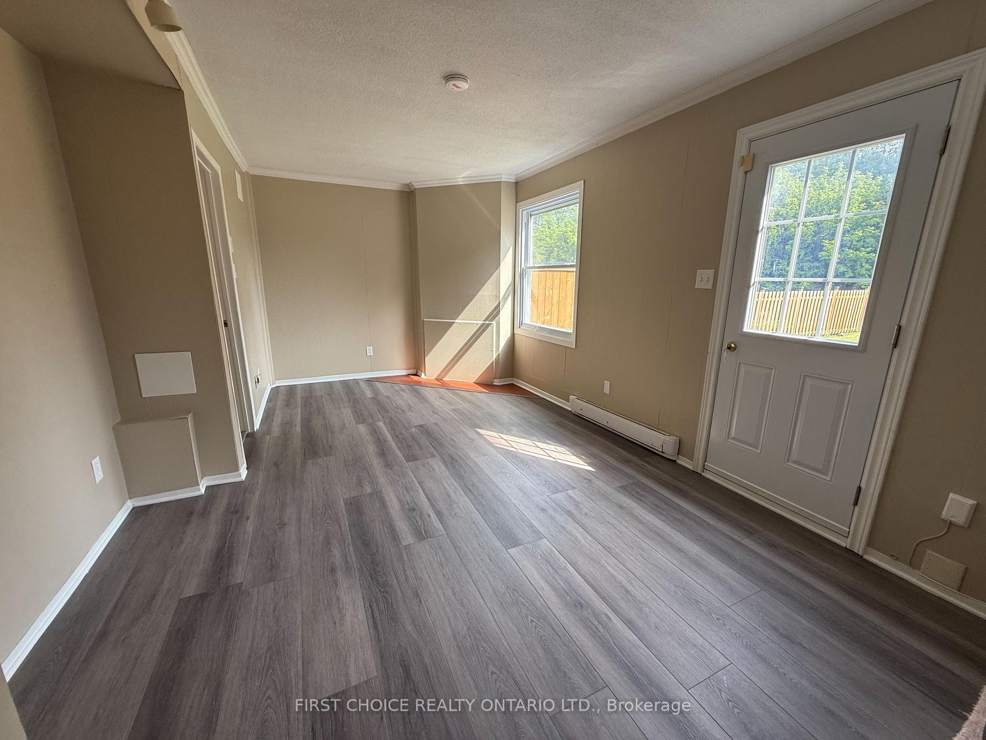 Photo 24 of 32 Appleby Private, Ottawa, Carleton Heights — HOMEH