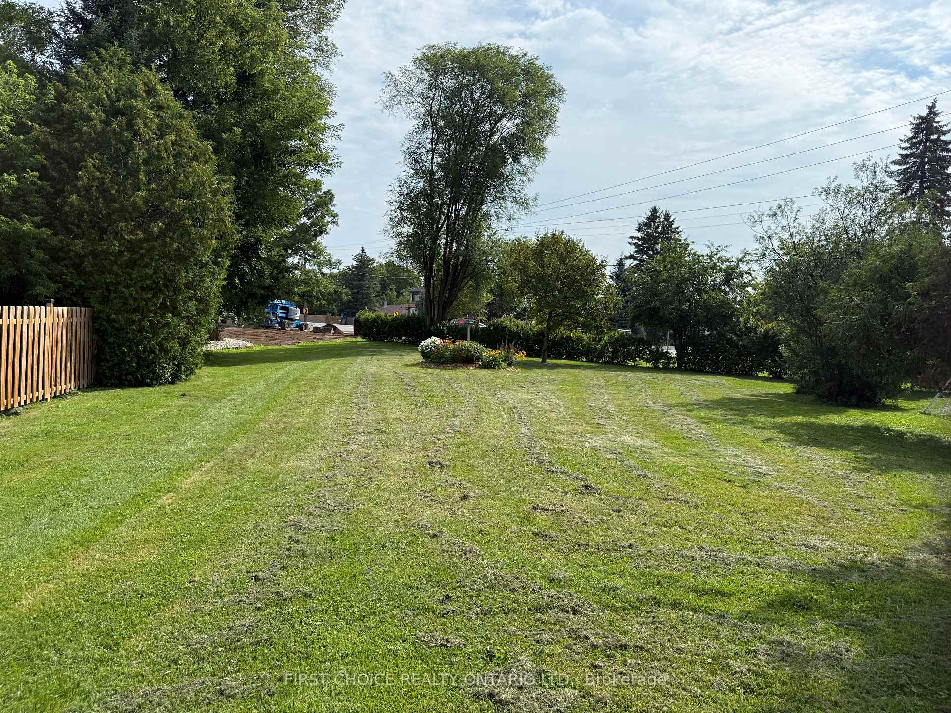 Photo 28 of 32 Appleby Private, Ottawa, Carleton Heights — HOMEH