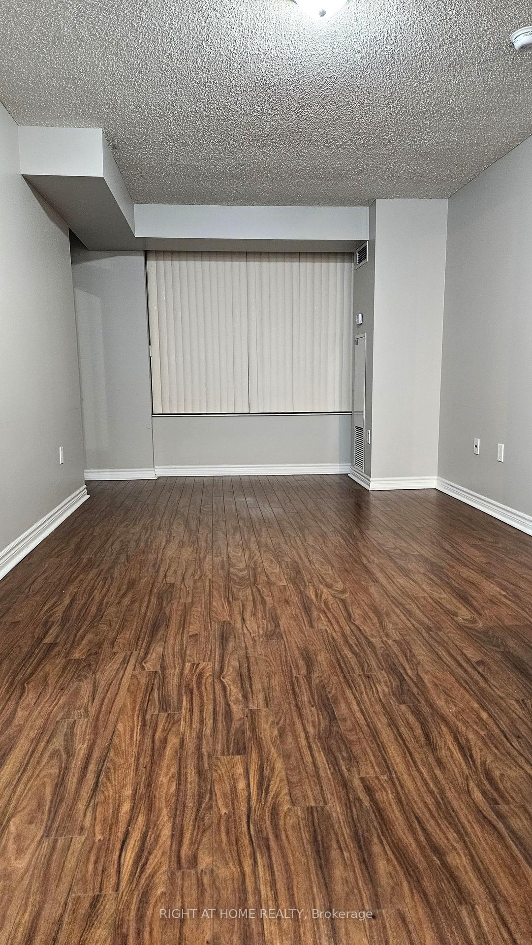 Photo 6 of Unit 1007, 55 Strathaven Drive, Mississauga, Hurontario — HOMEH