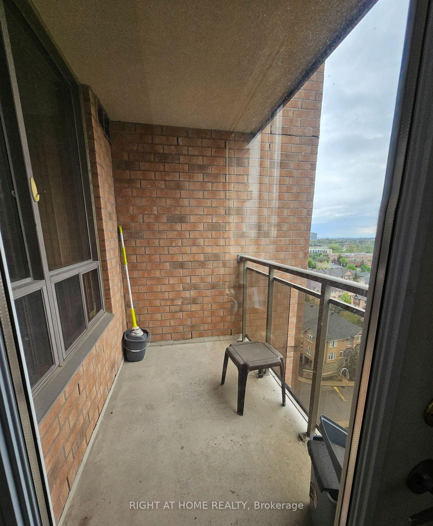 Photo 15 of Unit 1007, 55 Strathaven Drive, Mississauga, Hurontario — HOMEH