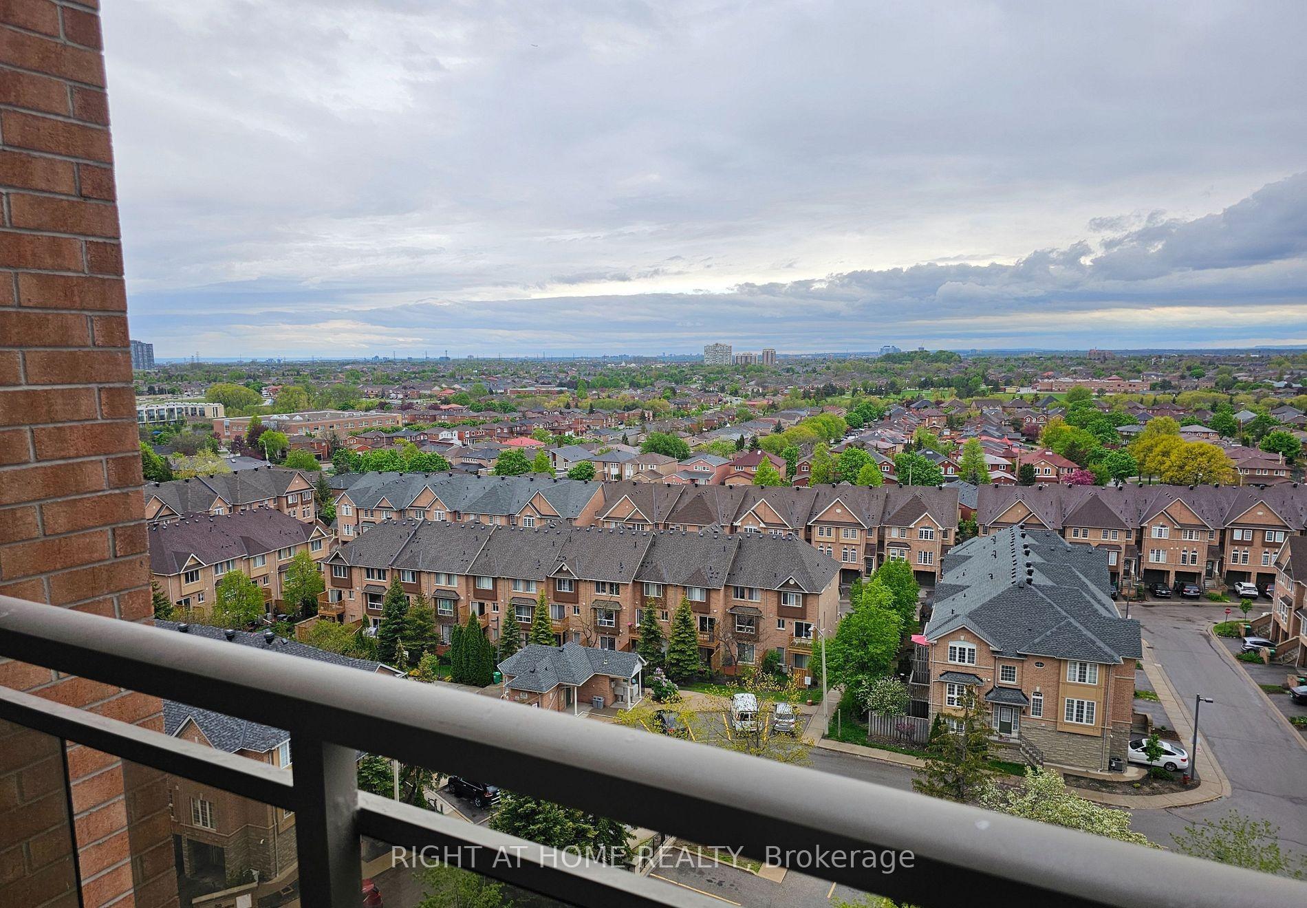Photo 16 of Unit 1007, 55 Strathaven Drive, Mississauga, Hurontario — HOMEH