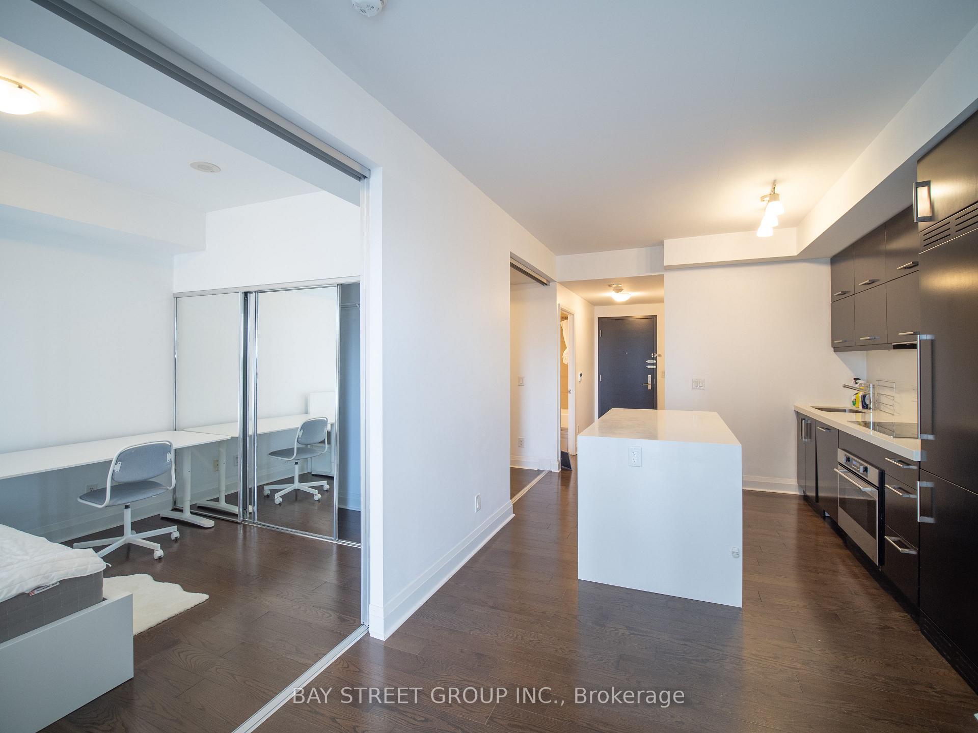 Front of Unit 2109, 1080 Bay Street