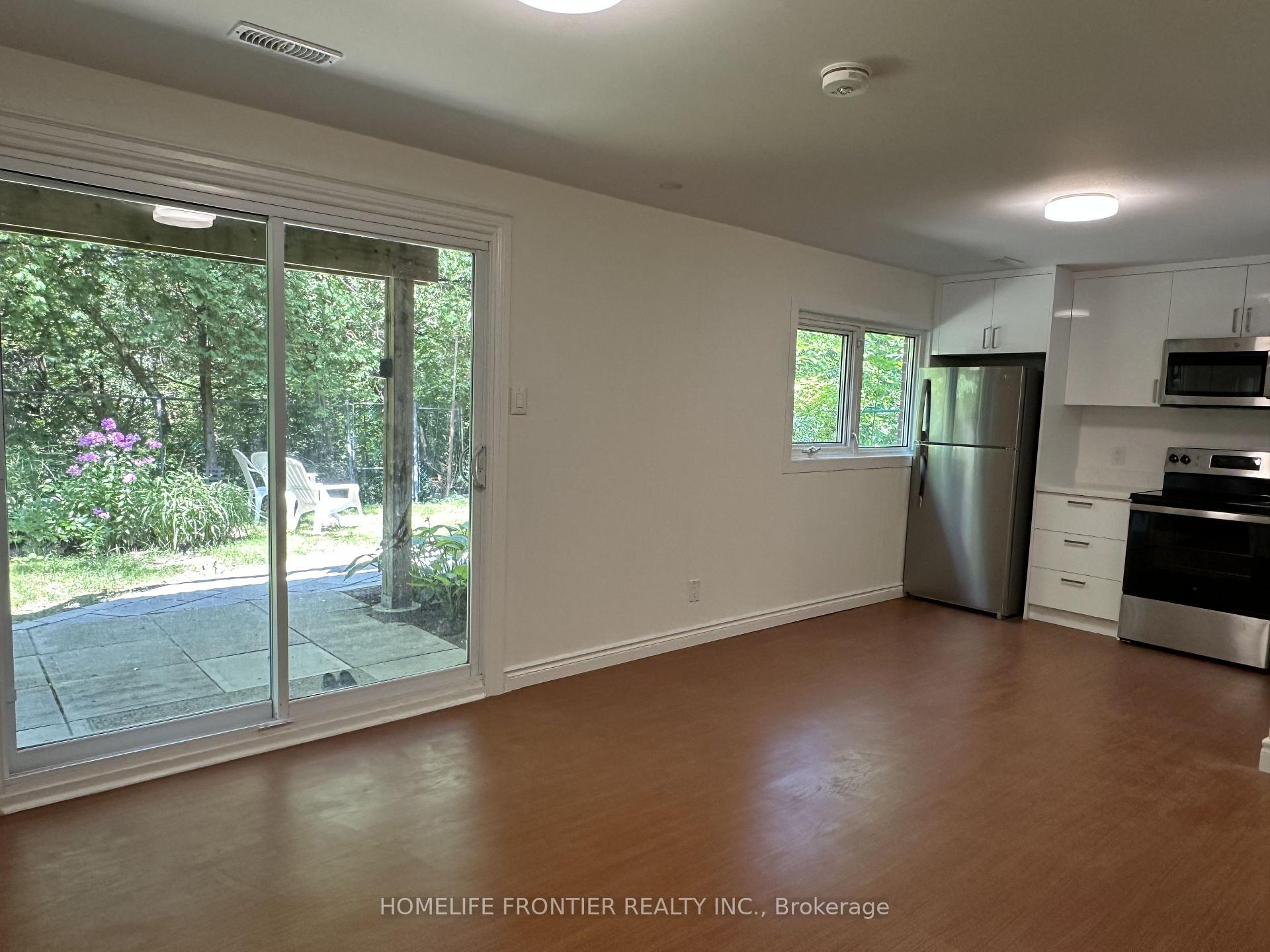 Photo 7 of Unit B, 11 Alpaca Drive, Scarborough, Woburn — HOMEH