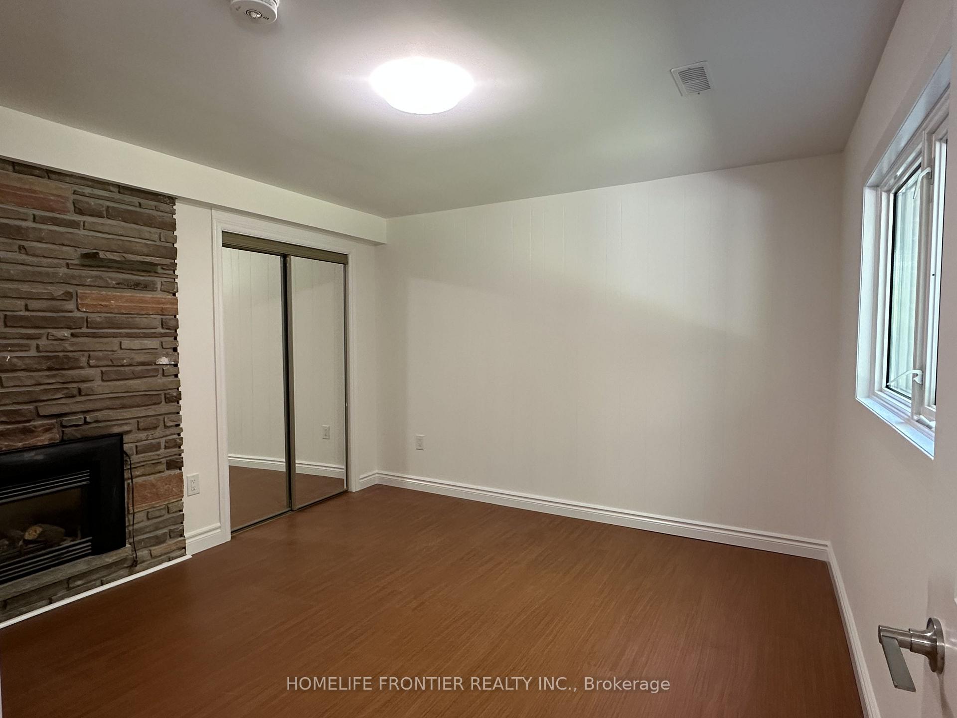 Photo 12 of Unit B, 11 Alpaca Drive, Scarborough, Woburn — HOMEH
