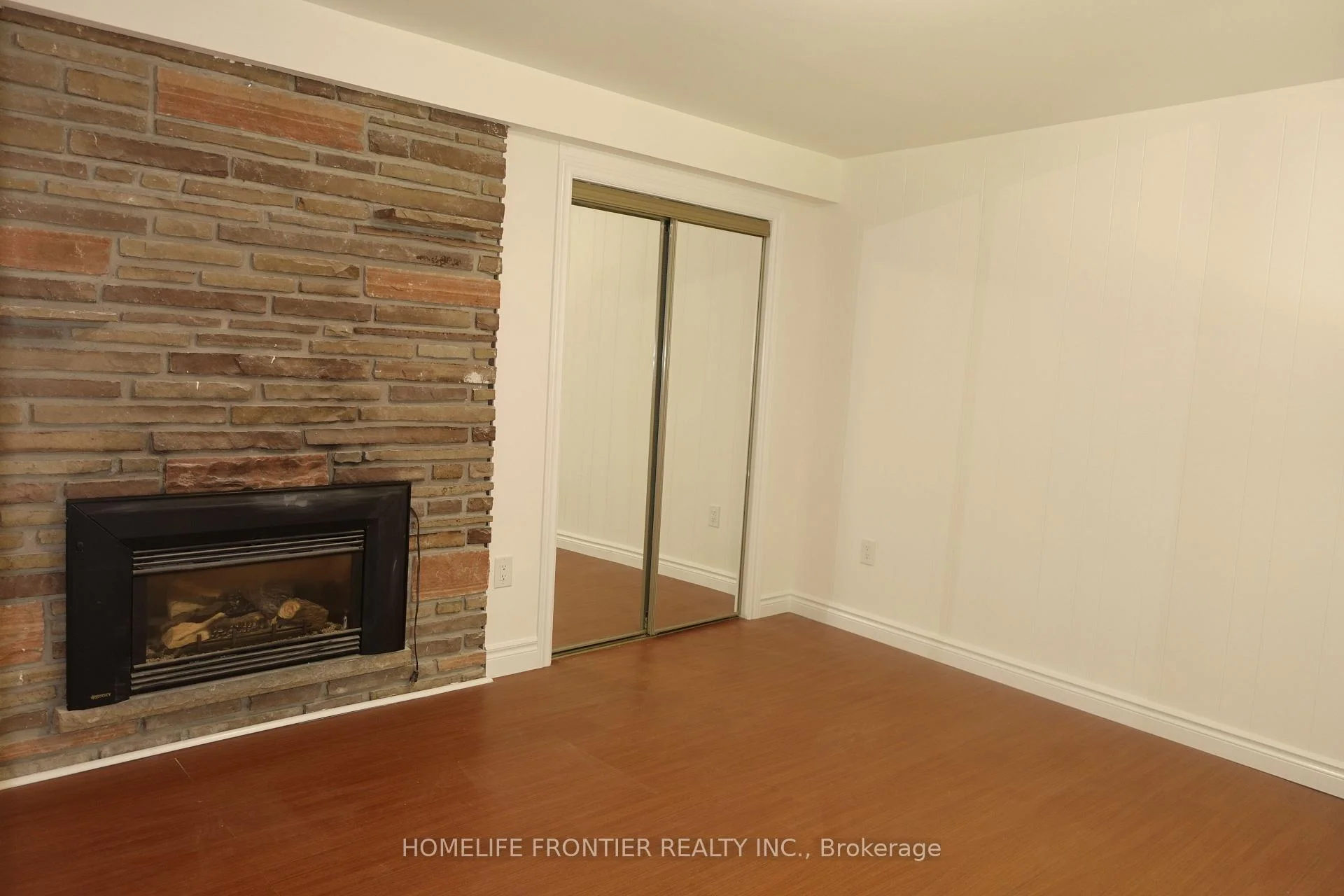 Photo 15 of Unit B, 11 Alpaca Drive, Scarborough, Woburn — HOMEH