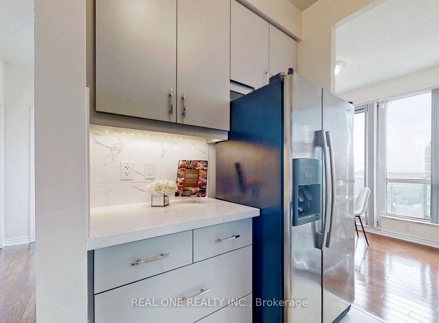 Photo 5 of Unit 2303, 18 Holmes Avenue, North York, Willowdale East — HOMEH