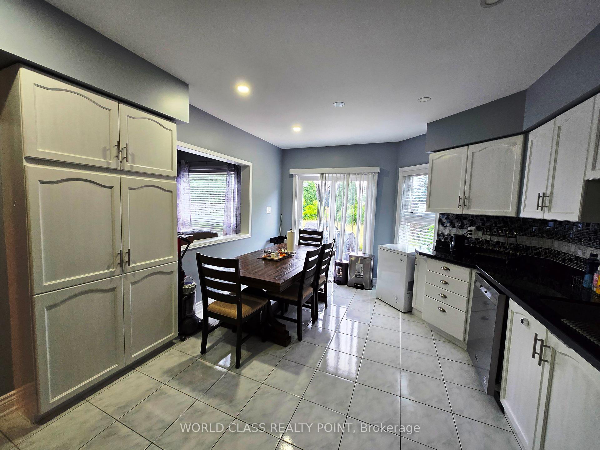 Photo 6 of 6136 Ford Road, Mississauga, East Credit — HOMEH