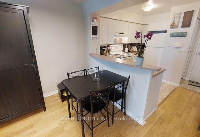 Photo 6 of Unit 622, 109 Front Street E, Toronto, Waterfront Communities — HOMEH