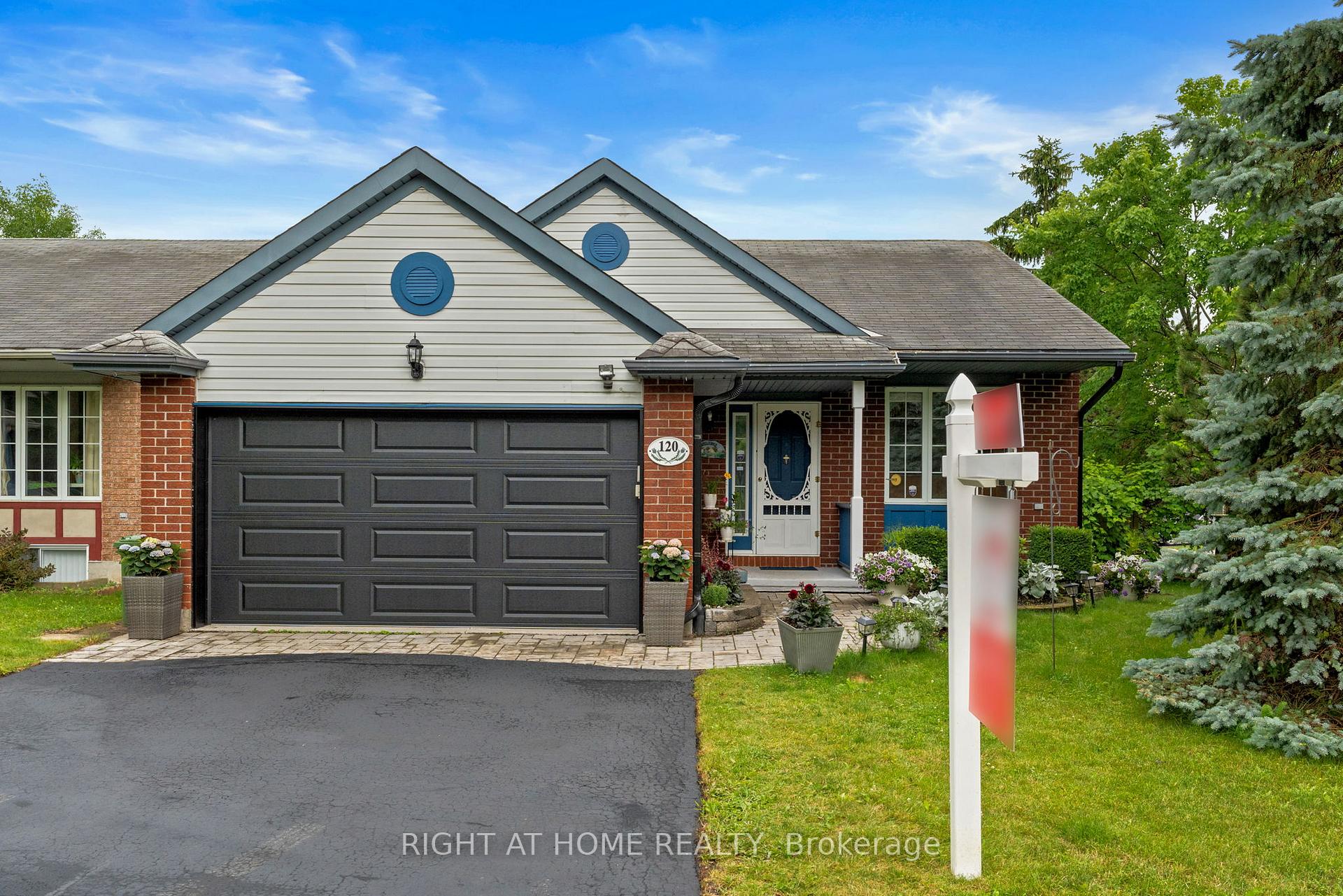 Photo 1 of 120 Grandpark Circle, Ottawa, Hunt Club Park — HOMEH