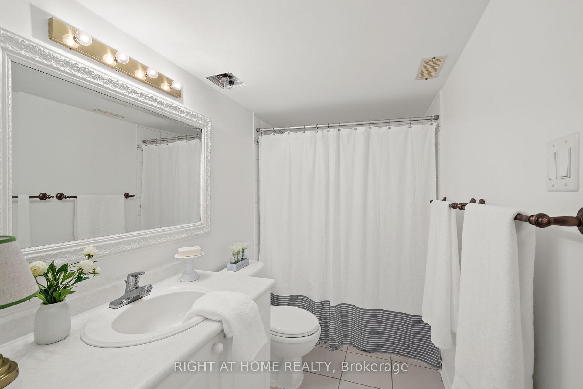 Photo 27 of 120 Grandpark Circle, Ottawa, Hunt Club Park — HOMEH