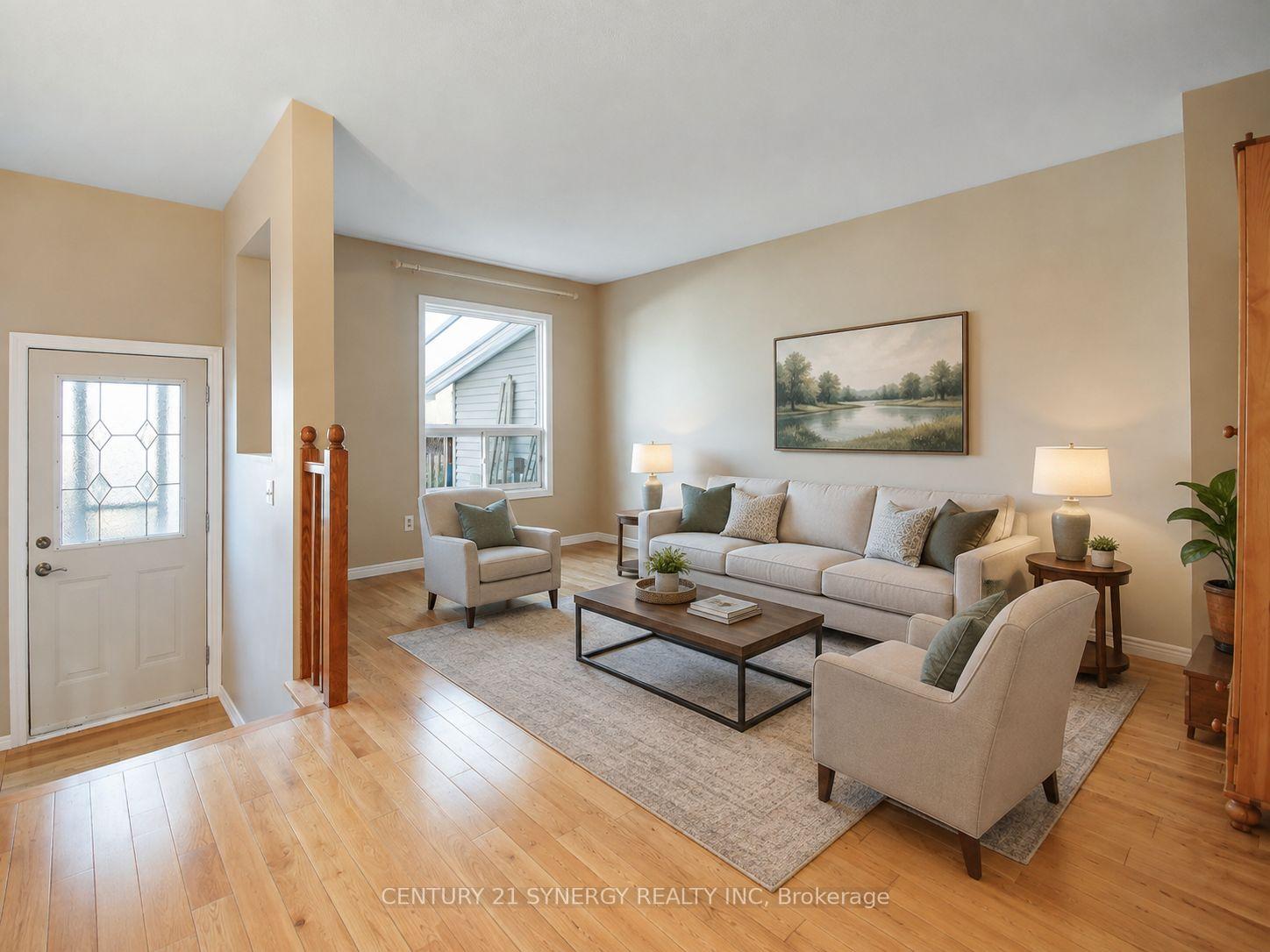 Photo 5 of 532 Pocono Crescent, Ottawa, Fallingbrook/Gardenway South — HOMEH