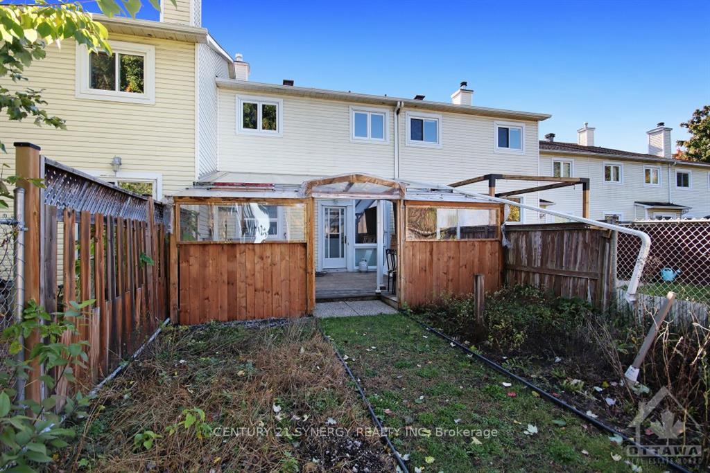 Photo 33 of 532 Pocono Crescent, Ottawa, Fallingbrook/Gardenway South — HOMEH