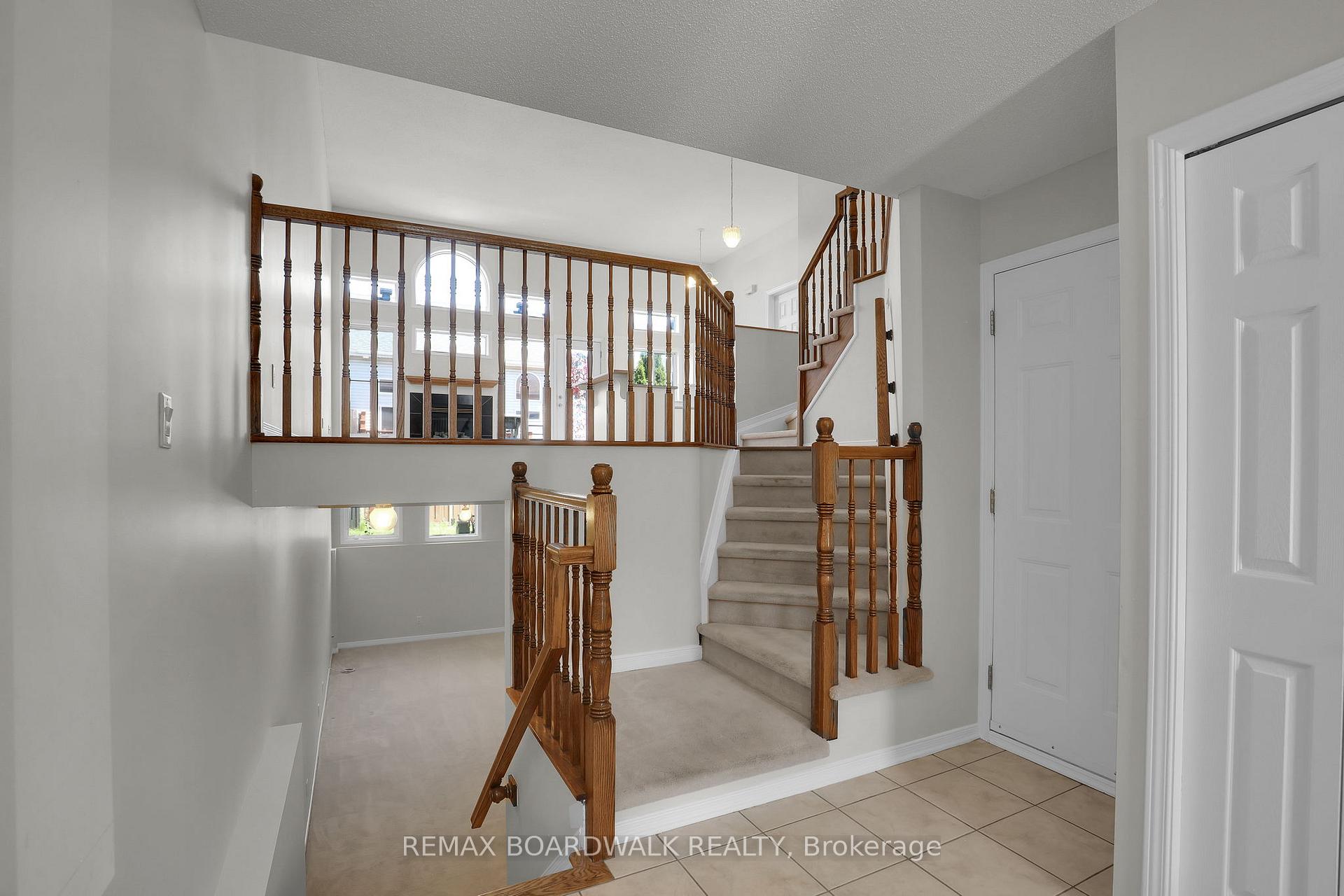 Photo 7 of 5 Maple Park Private, Ottawa, Upper Hunt Club — HOMEH