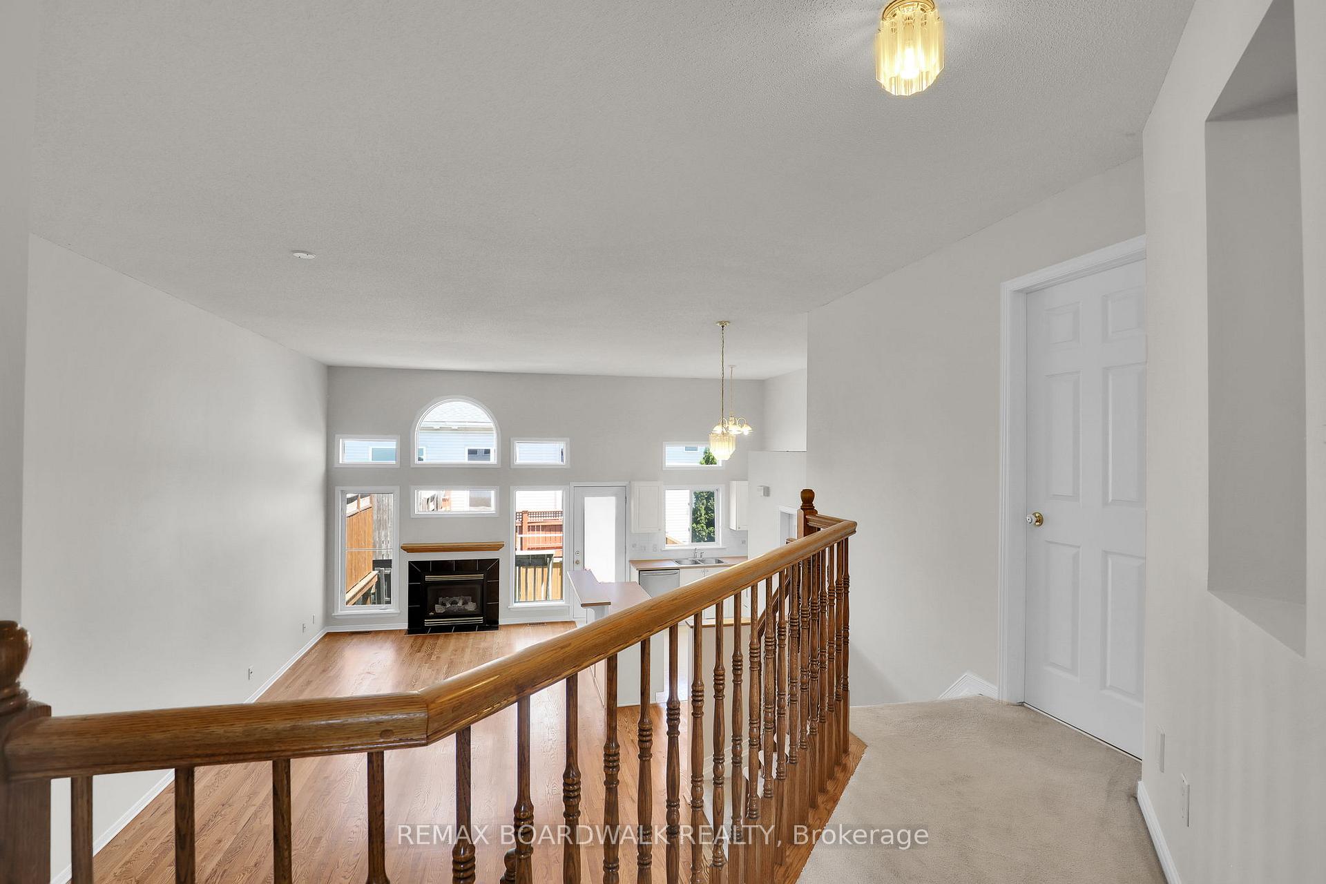 Photo 18 of 5 Maple Park Private, Ottawa, Upper Hunt Club — HOMEH