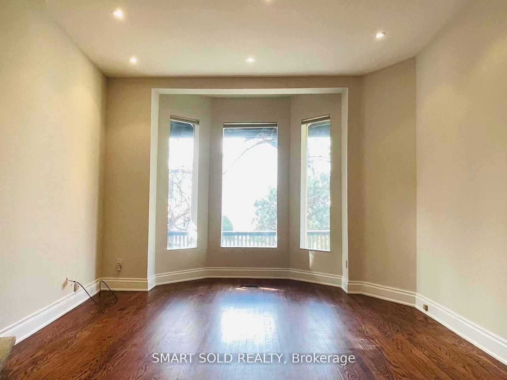 Photo 4 of 42 Amelia Street, Toronto, Cabbagetown-South St. James Town — HOMEH