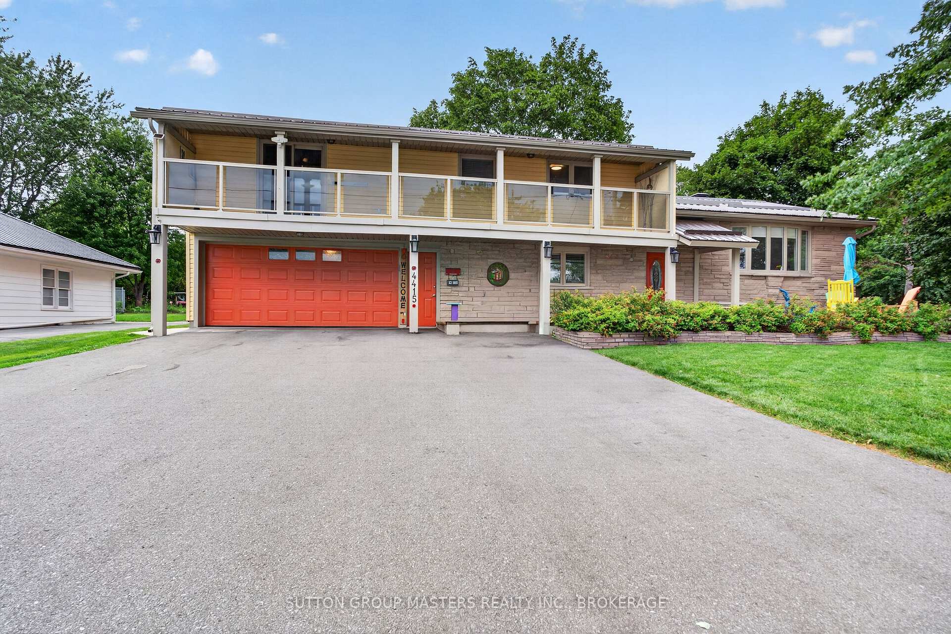 Photo 2 of 4415 Bath Road, Loyalist, Amherstview — HOMEH