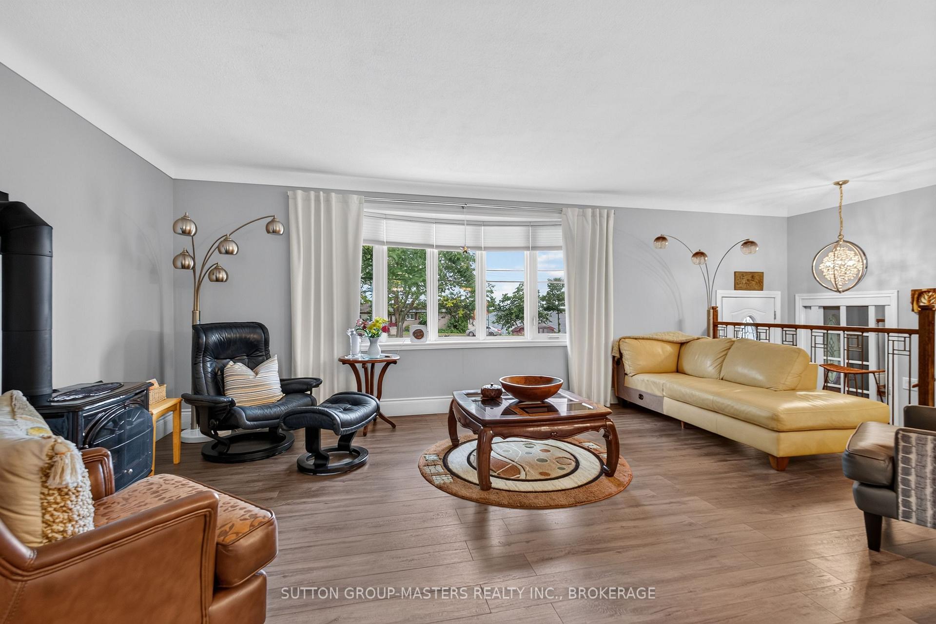 Photo 10 of 4415 Bath Road, Loyalist, Amherstview — HOMEH