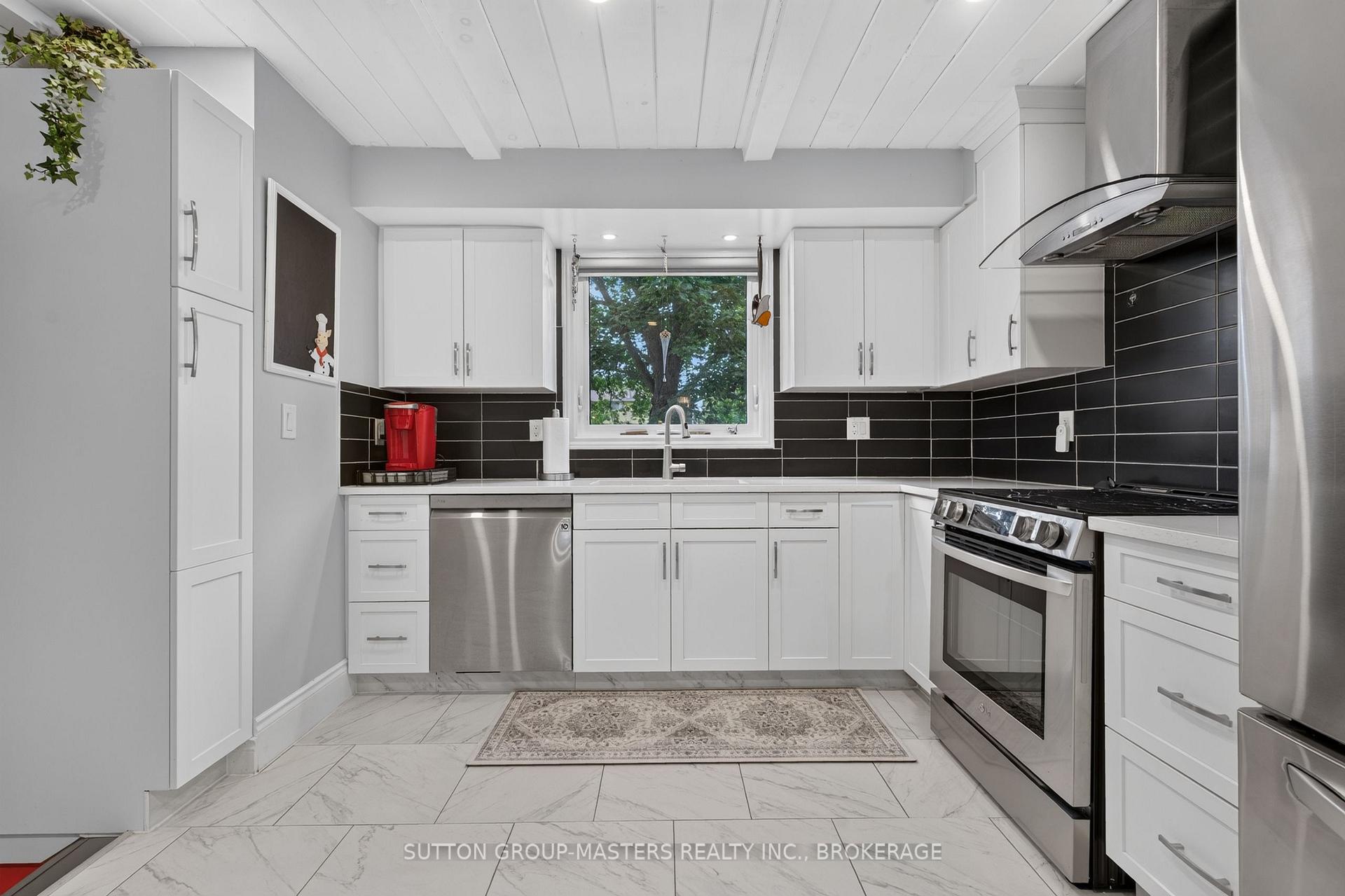 Photo 15 of 4415 Bath Road, Loyalist, Amherstview — HOMEH