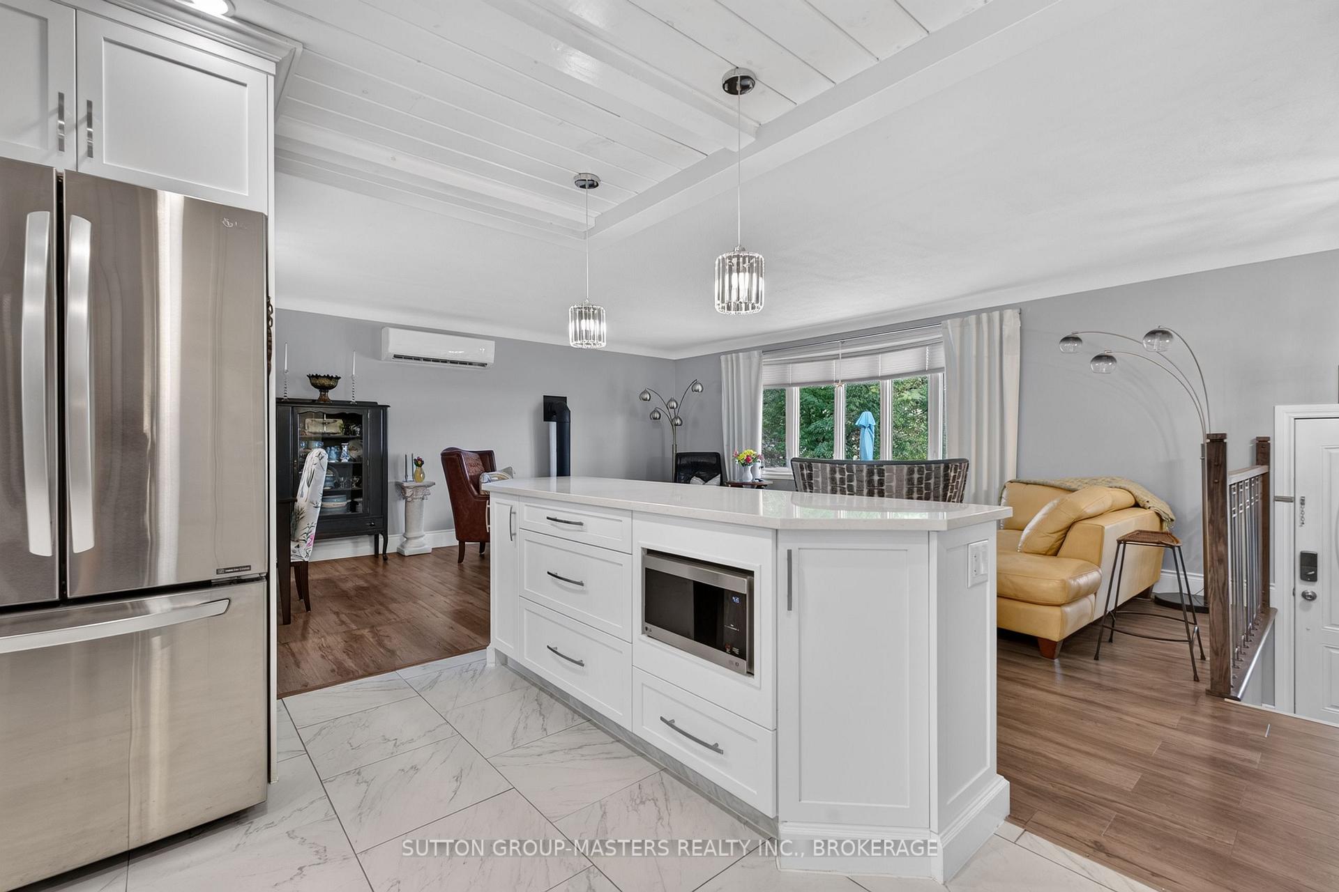 Photo 16 of 4415 Bath Road, Loyalist, Amherstview — HOMEH