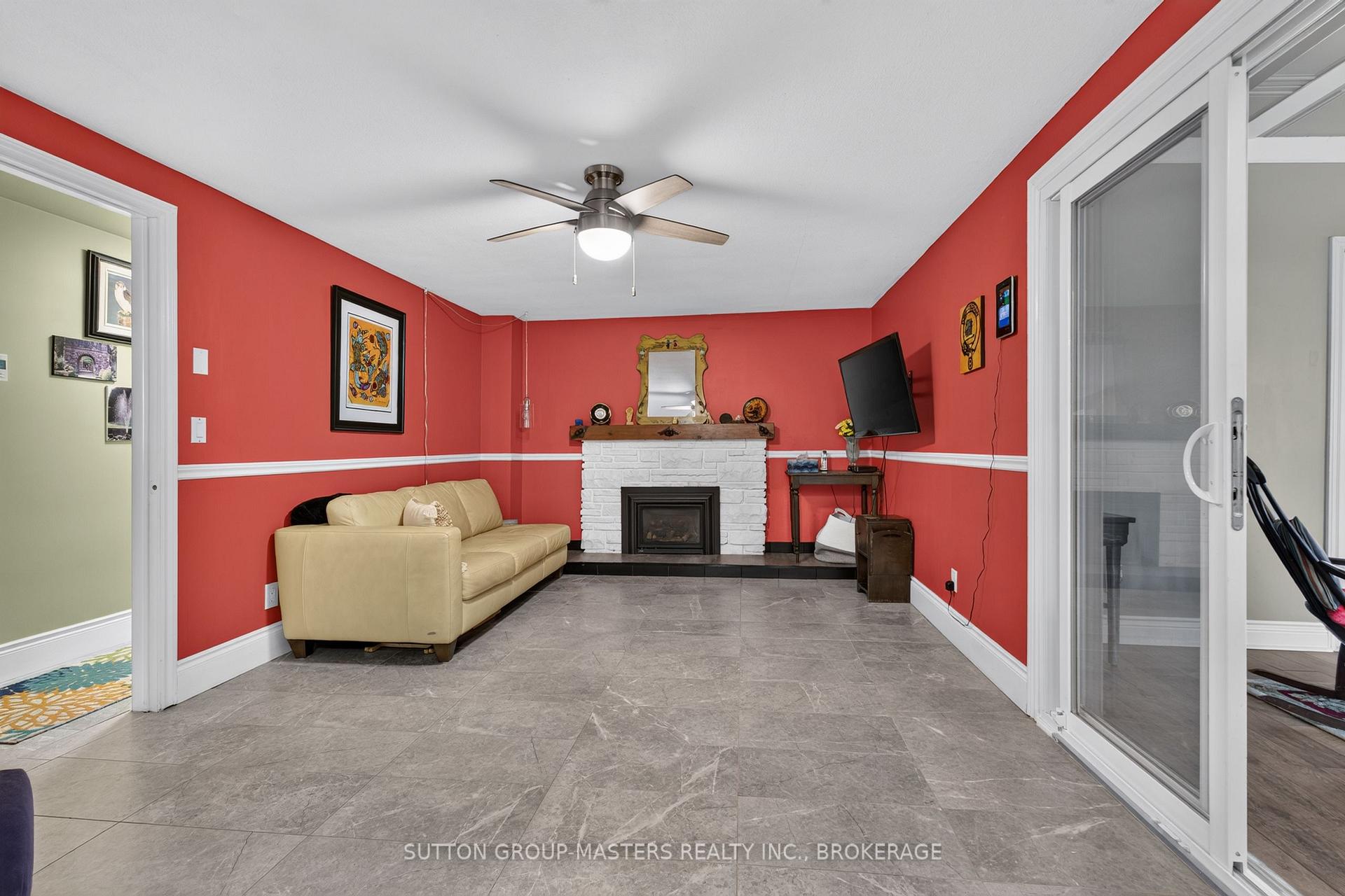 Photo 17 of 4415 Bath Road, Loyalist, Amherstview — HOMEH