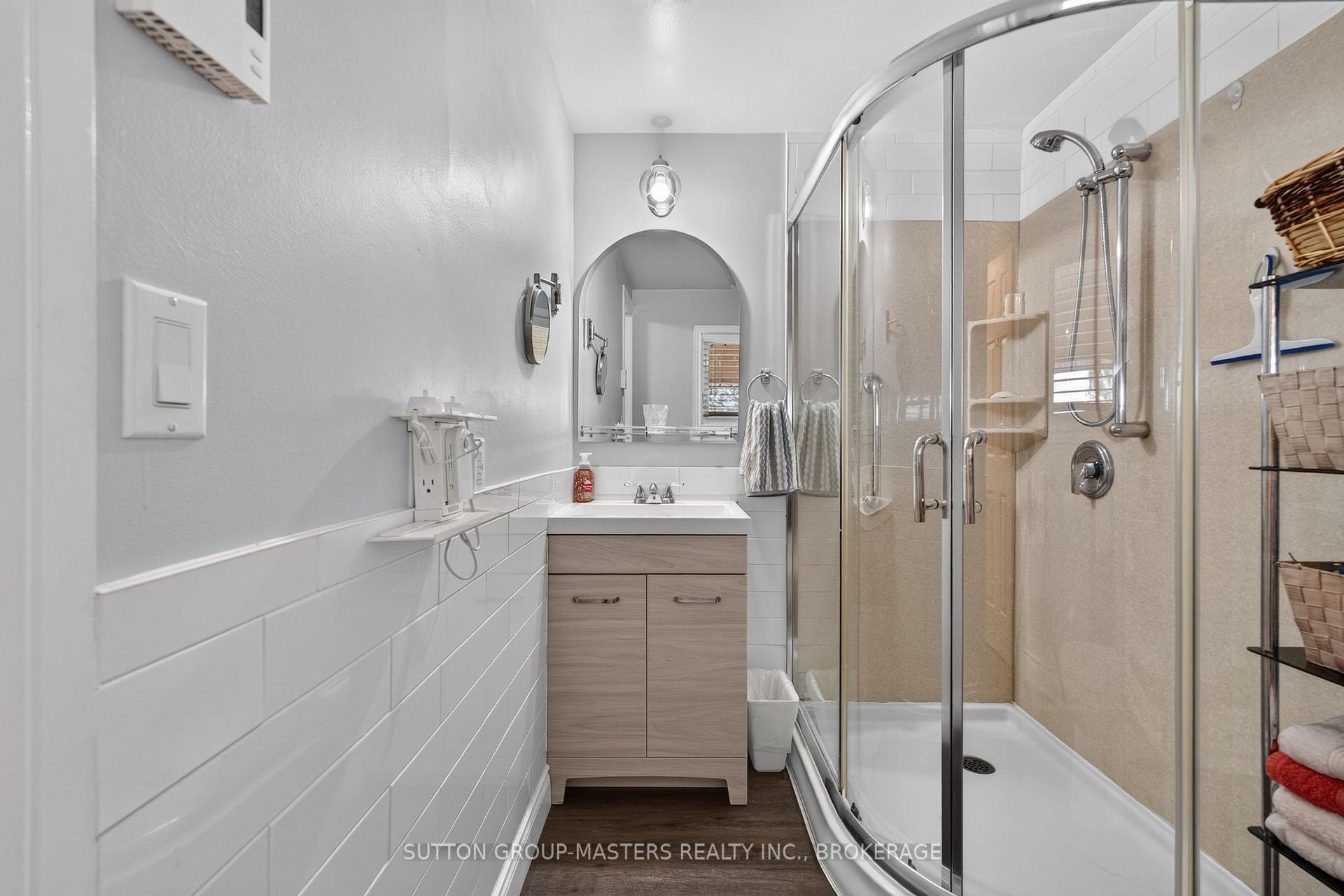 Photo 27 of 4415 Bath Road, Loyalist, Amherstview — HOMEH