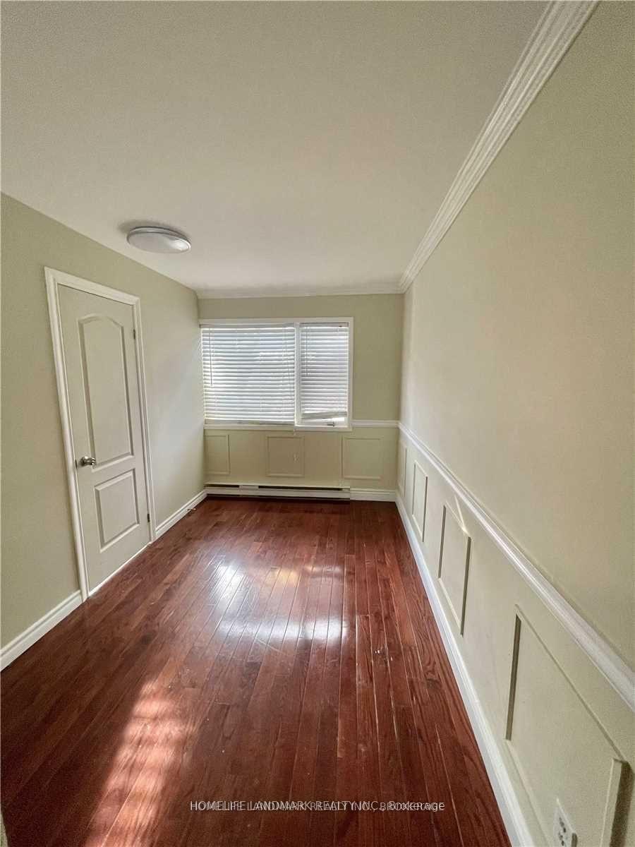 Photo 9 of Unit Upper, 25 Edgemont Drive, Brampton, Brampton North — HOMEH
