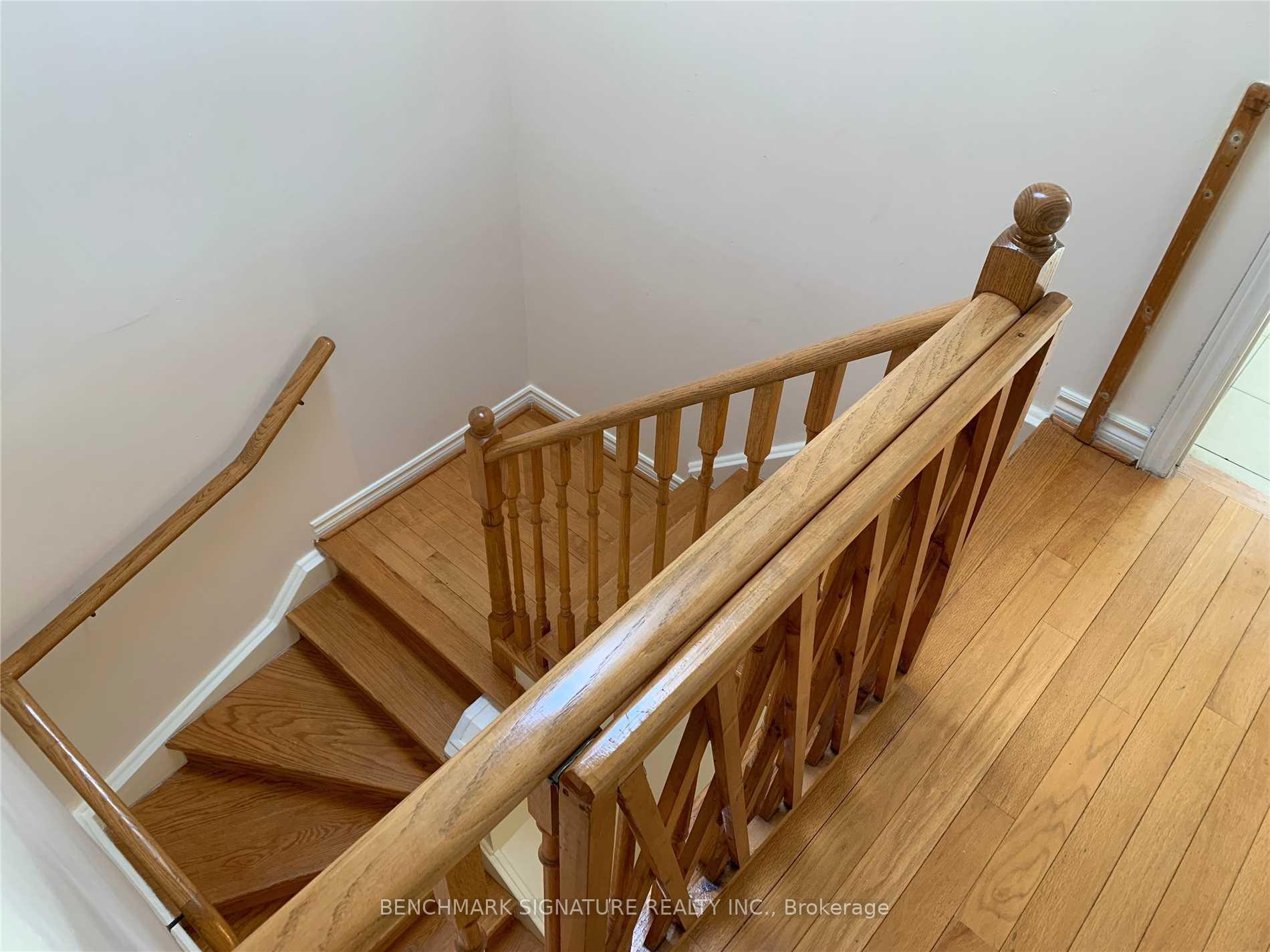 Photo 6 of 102 Greensboro Drive, Markham, Milliken Mills West — HOMEH