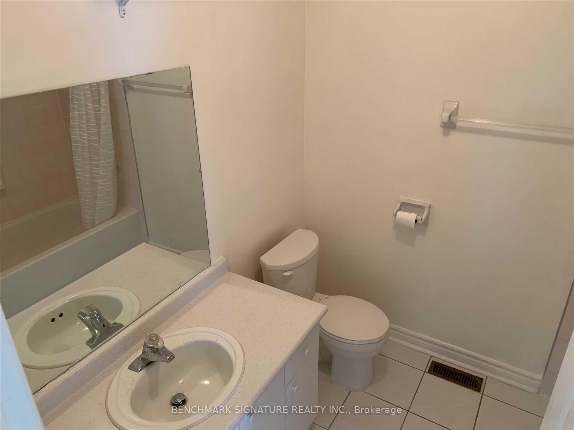 Photo 12 of 102 Greensboro Drive, Markham, Milliken Mills West — HOMEH