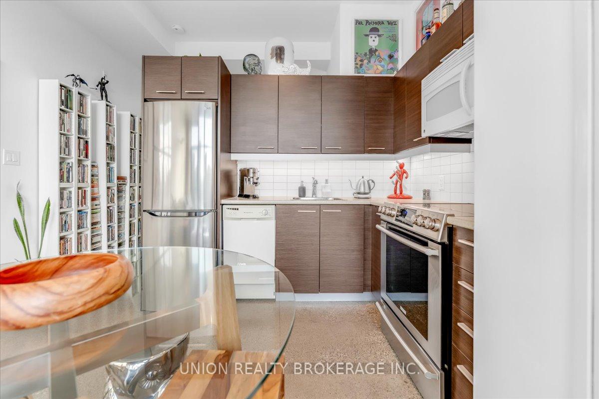 Photo 11 of Unit 404, 569 King Street E, Toronto, Moss Park — HOMEH