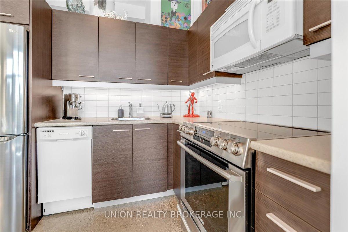 Photo 13 of Unit 404, 569 King Street E, Toronto, Moss Park — HOMEH
