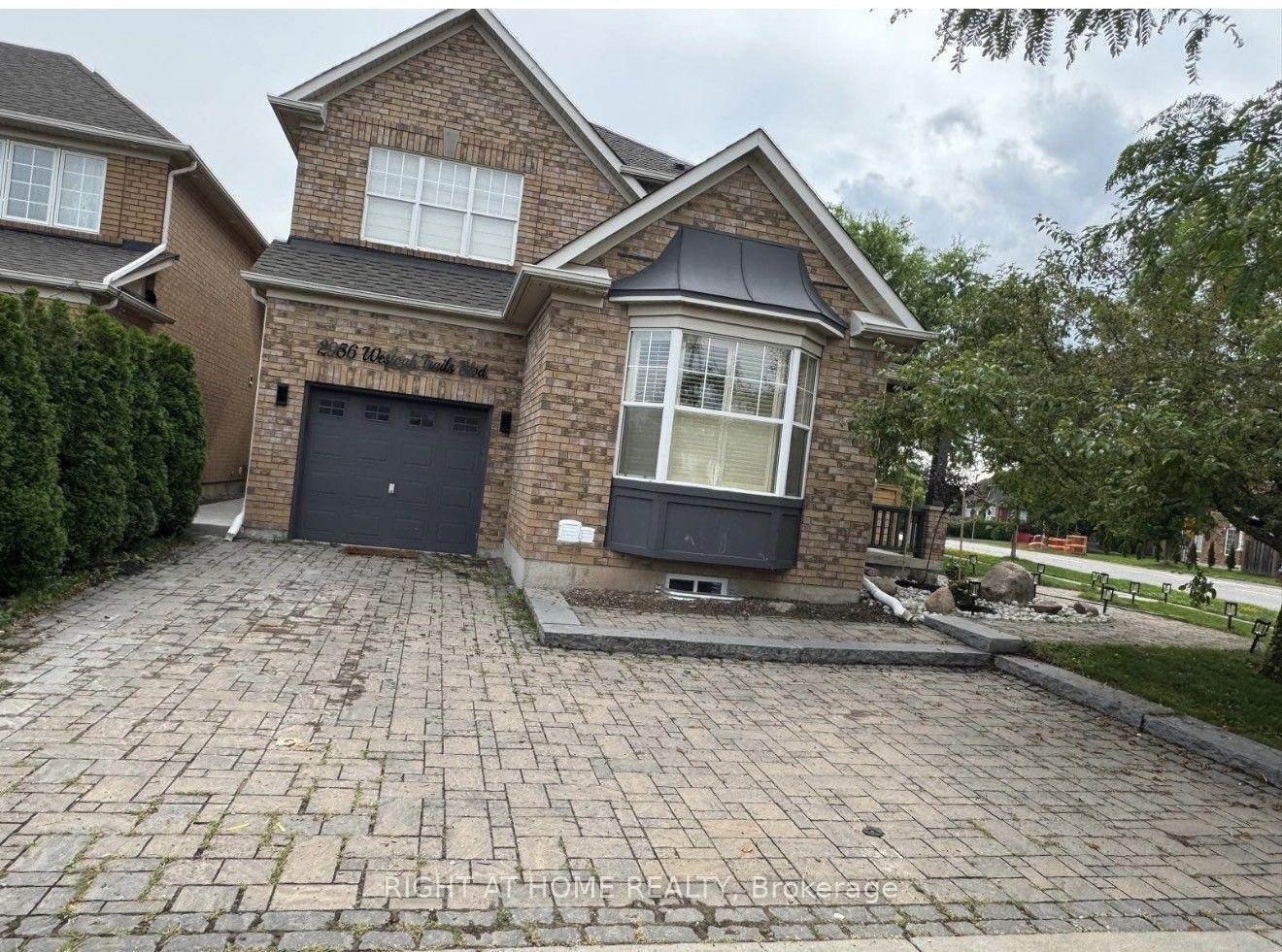 Photo 2 of 2956 Westoak Trails Boulevard, Oakville, Westmount — HOMEH