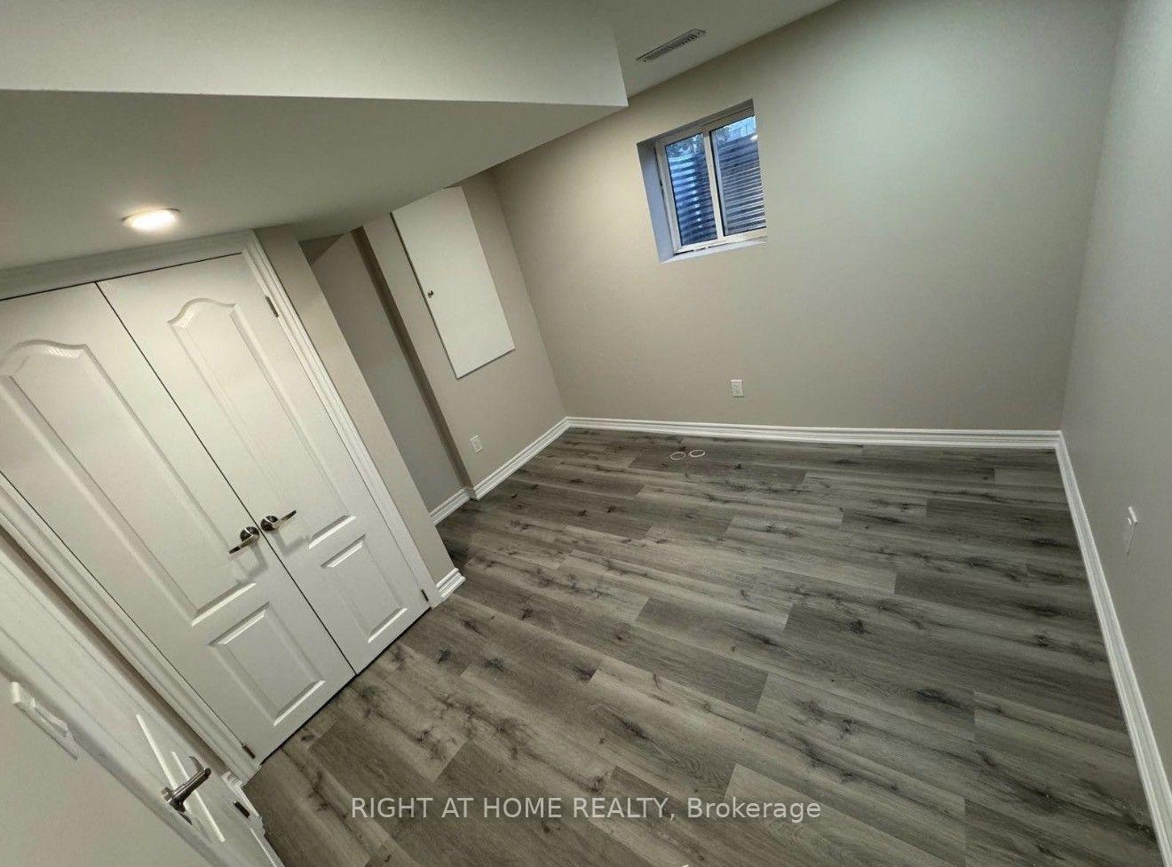 Photo 6 of 2956 Westoak Trails Boulevard, Oakville, Westmount — HOMEH