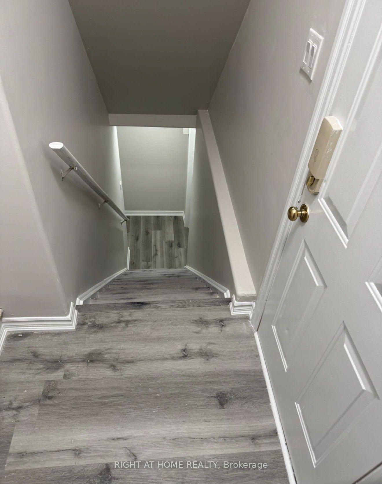 Photo 9 of 2956 Westoak Trails Boulevard, Oakville, Westmount — HOMEH