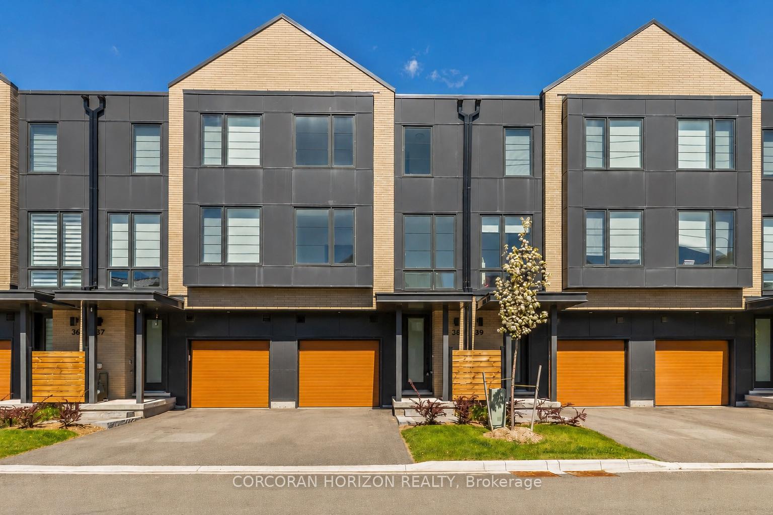 Photo 1 of Unit 38, 2273 Turnberry Road, Burlington, Rose — HOMEH