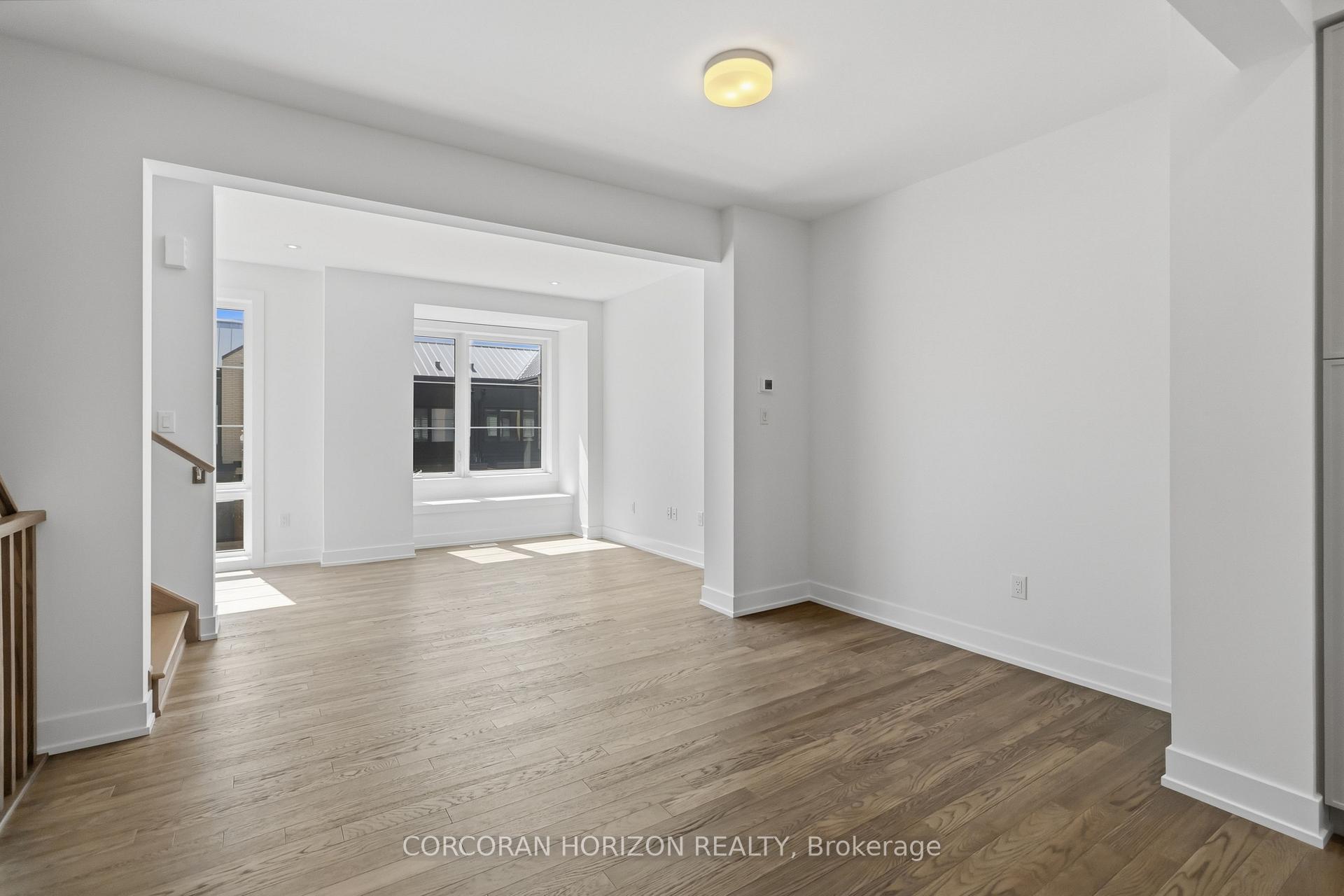 Photo 5 of Unit 38, 2273 Turnberry Road, Burlington, Rose — HOMEH