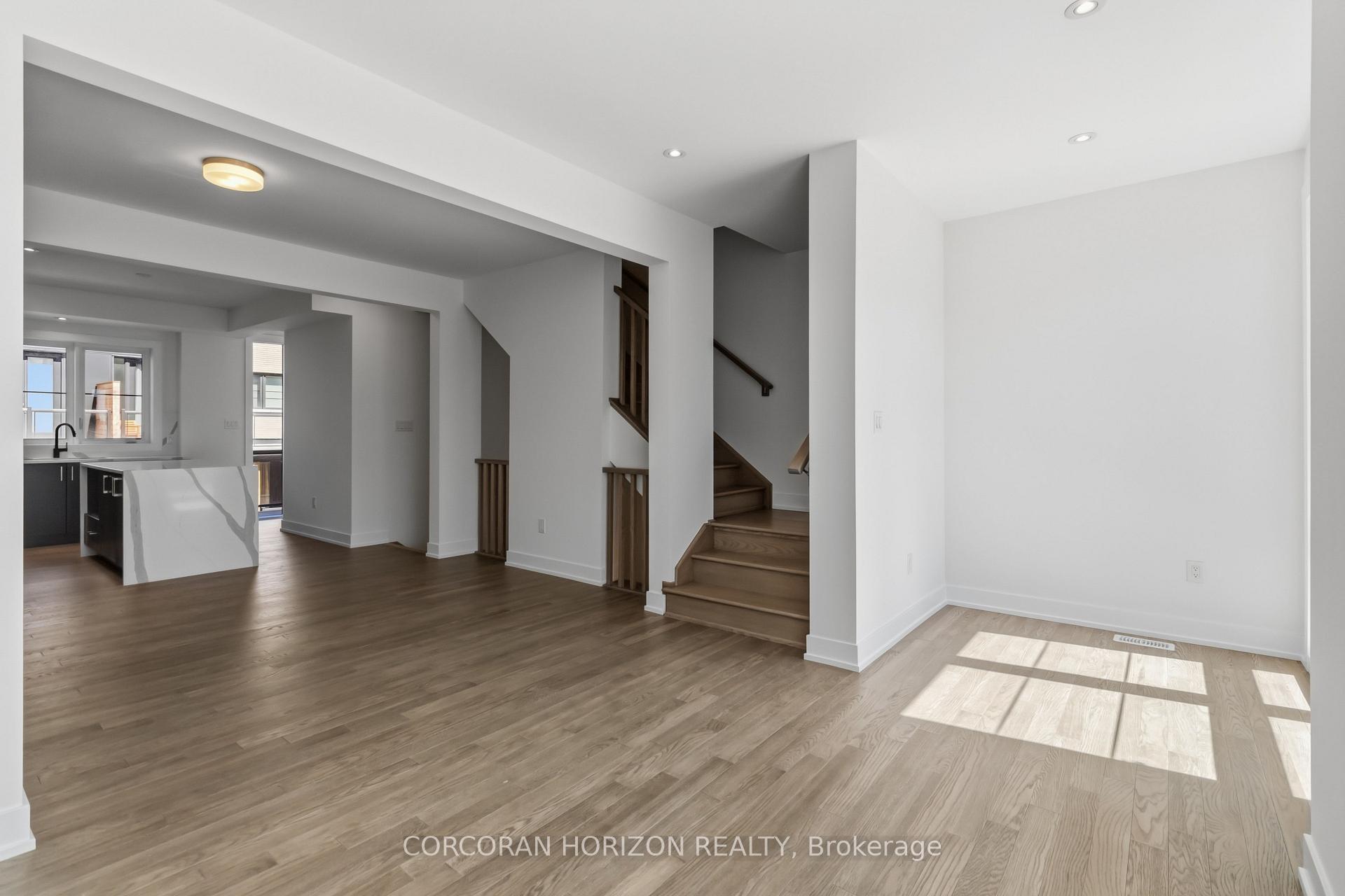 Photo 8 of Unit 38, 2273 Turnberry Road, Burlington, Rose — HOMEH