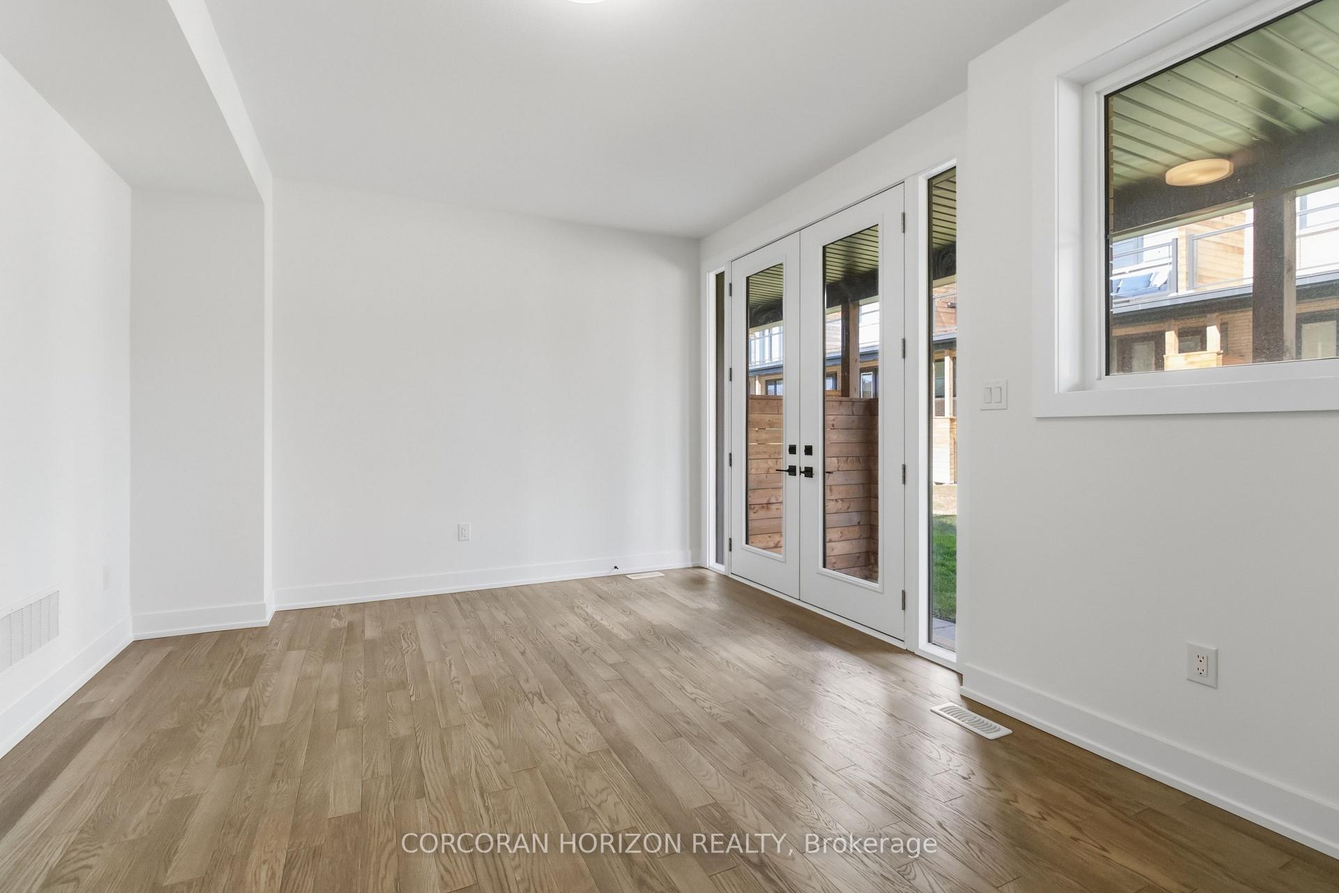 Photo 22 of Unit 38, 2273 Turnberry Road, Burlington, Rose — HOMEH