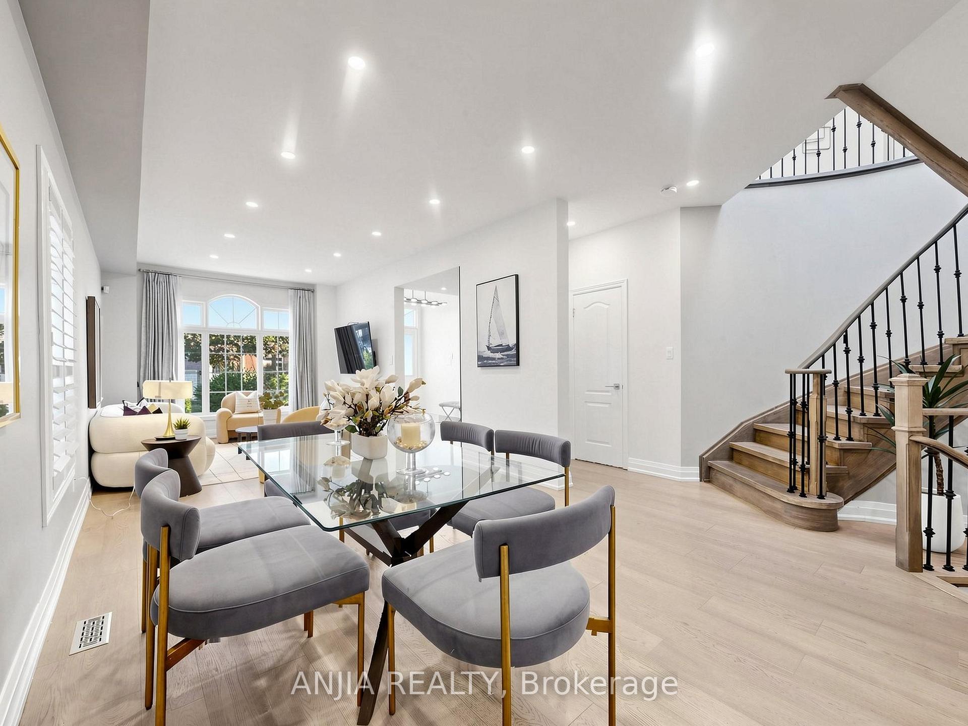 Photo 3 of 12 Gardenia Crescent, Markham, Cachet — HOMEH