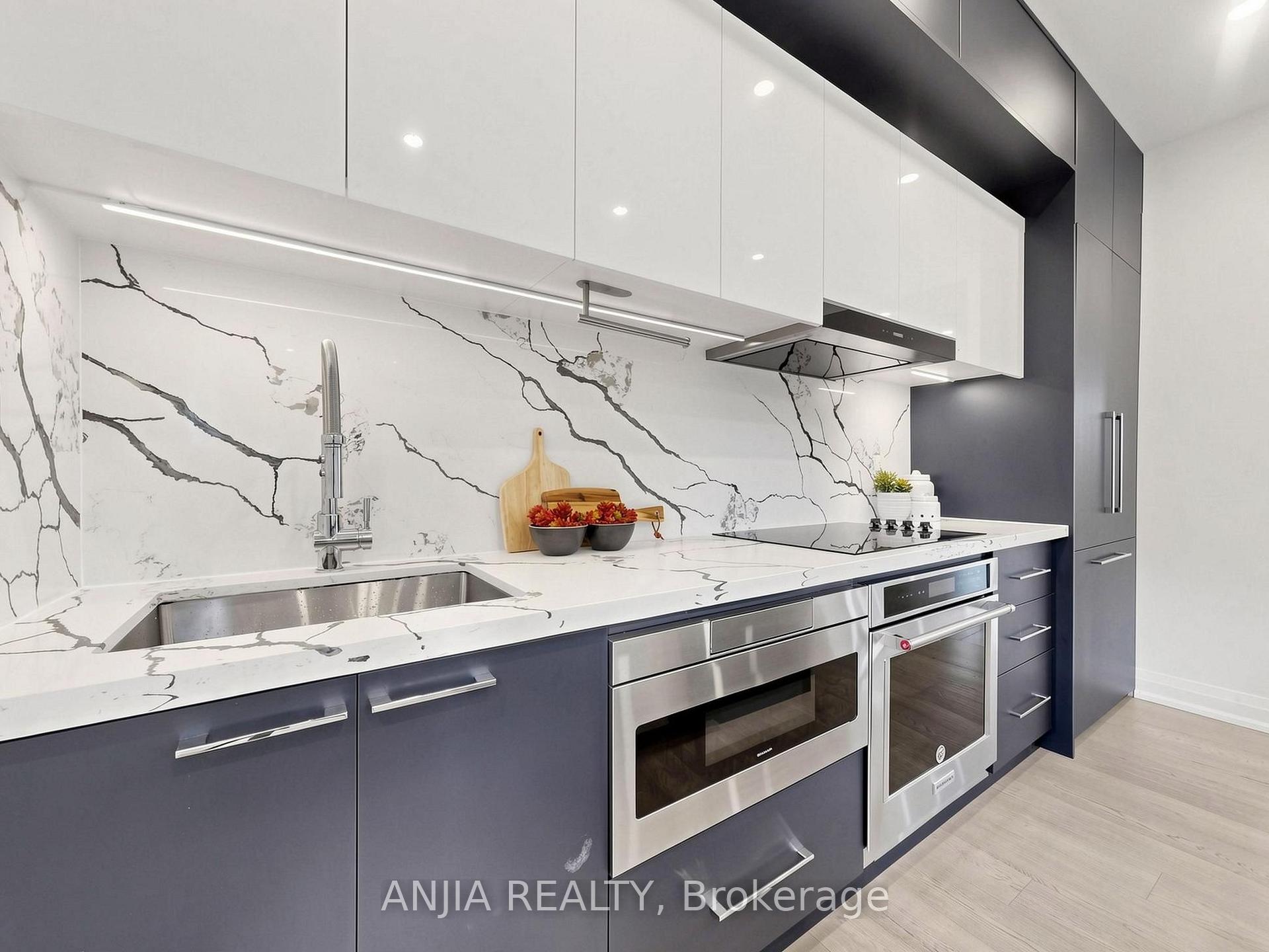 Photo 13 of 12 Gardenia Crescent, Markham, Cachet — HOMEH