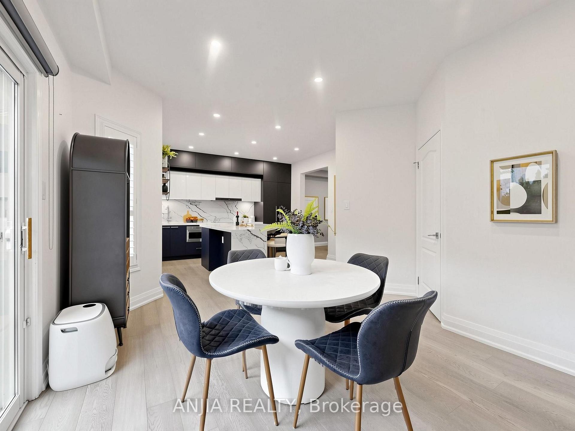 Photo 16 of 12 Gardenia Crescent, Markham, Cachet — HOMEH