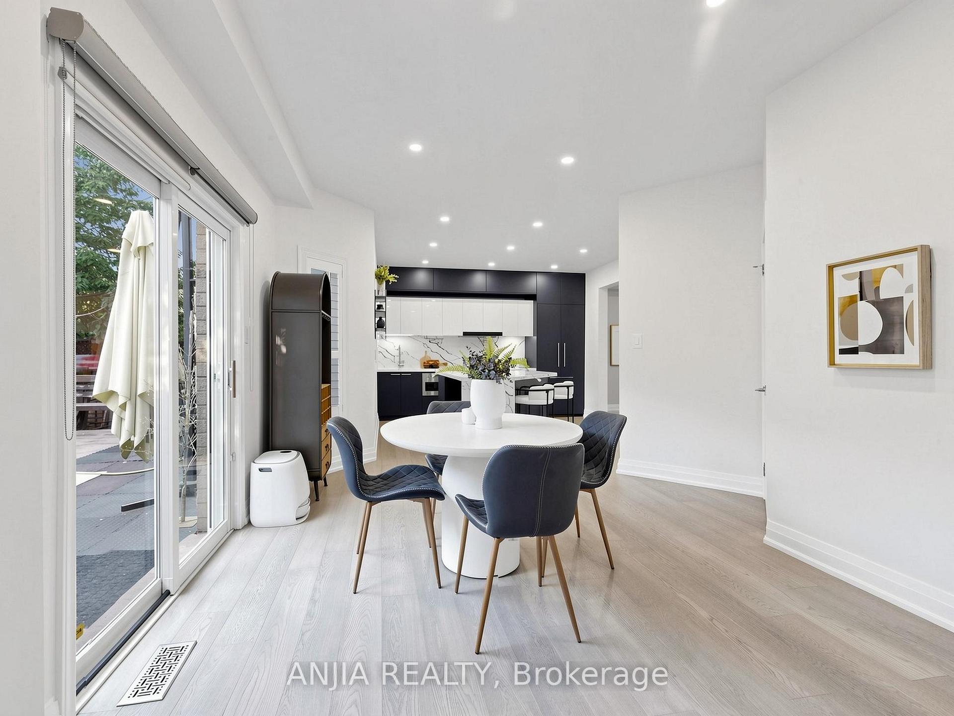 Photo 17 of 12 Gardenia Crescent, Markham, Cachet — HOMEH